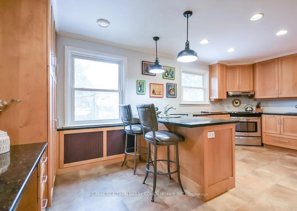 Photo 17 of 62 Letitia Street, Barrie, Sunnidale — HOMEH
