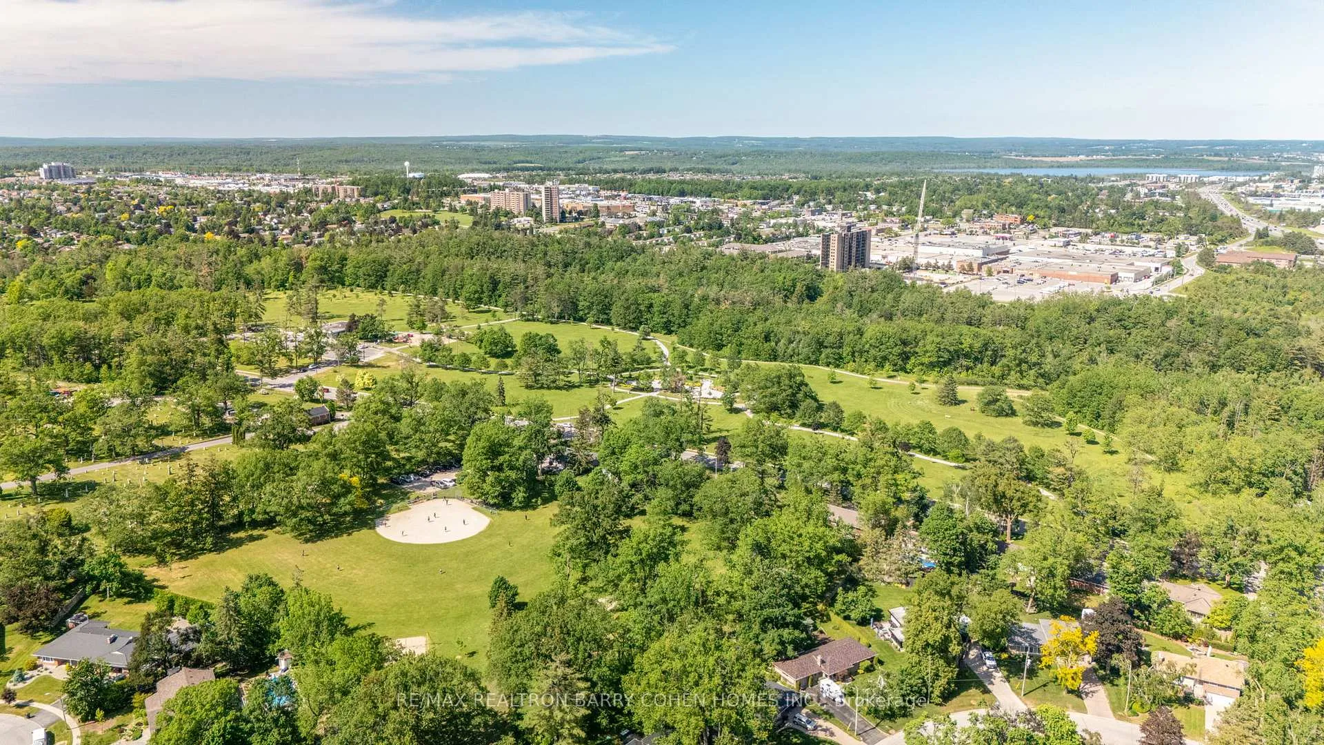 Photo 50 of 62 Letitia Street, Barrie, Sunnidale — HOMEH