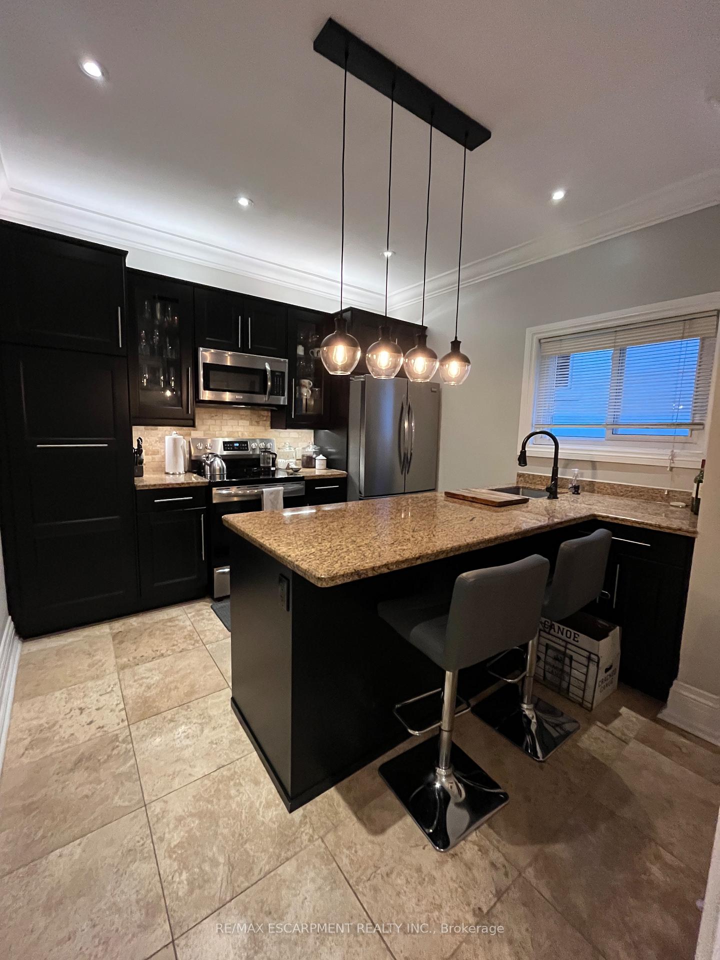 Photo 8 of Unit 2, 281 Park Street S, Hamilton, Durand — HOMEH