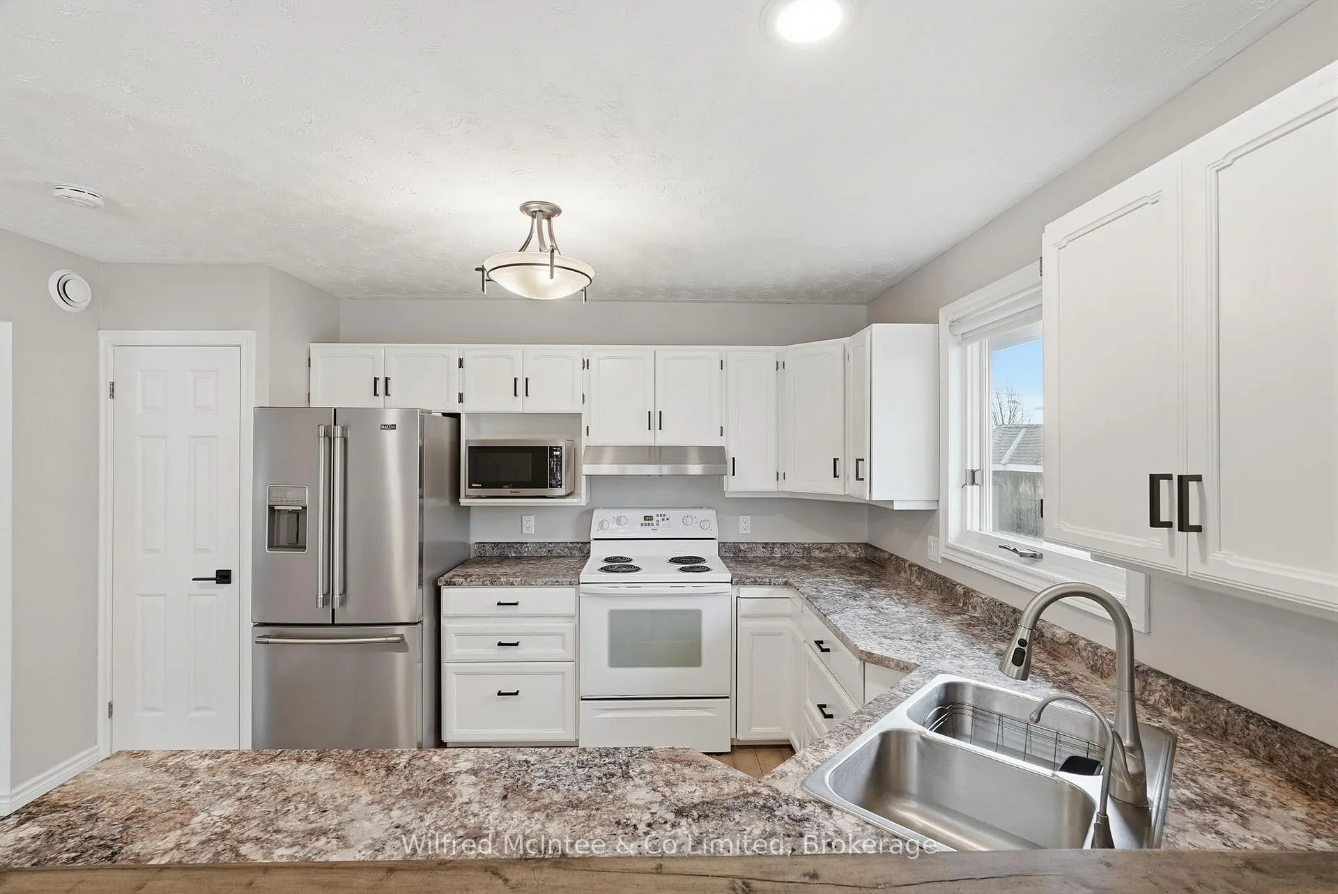 Photo 21 of 214 Hinks Street, Brockton — HOMEH