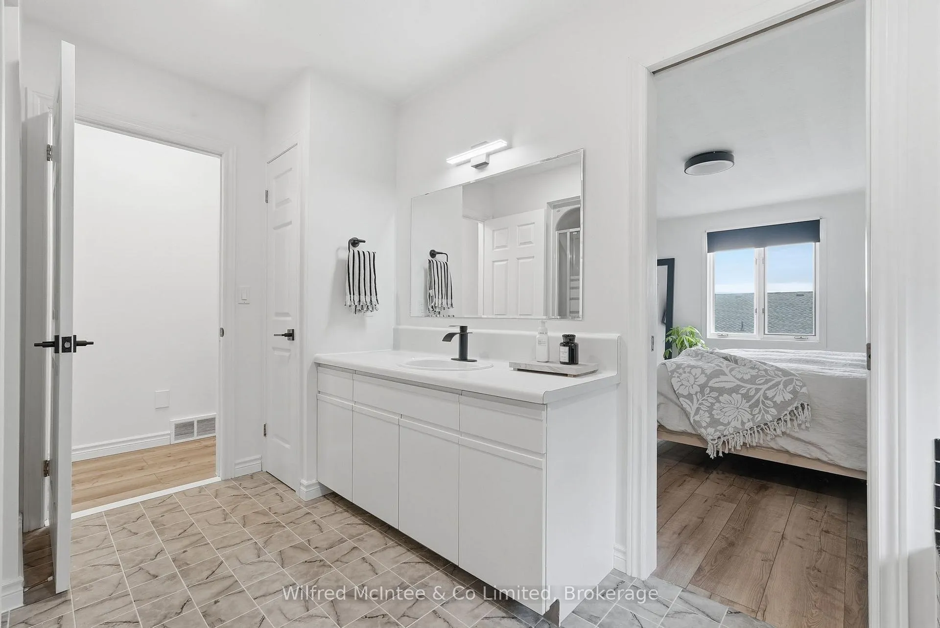Photo 25 of 214 Hinks Street, Brockton — HOMEH