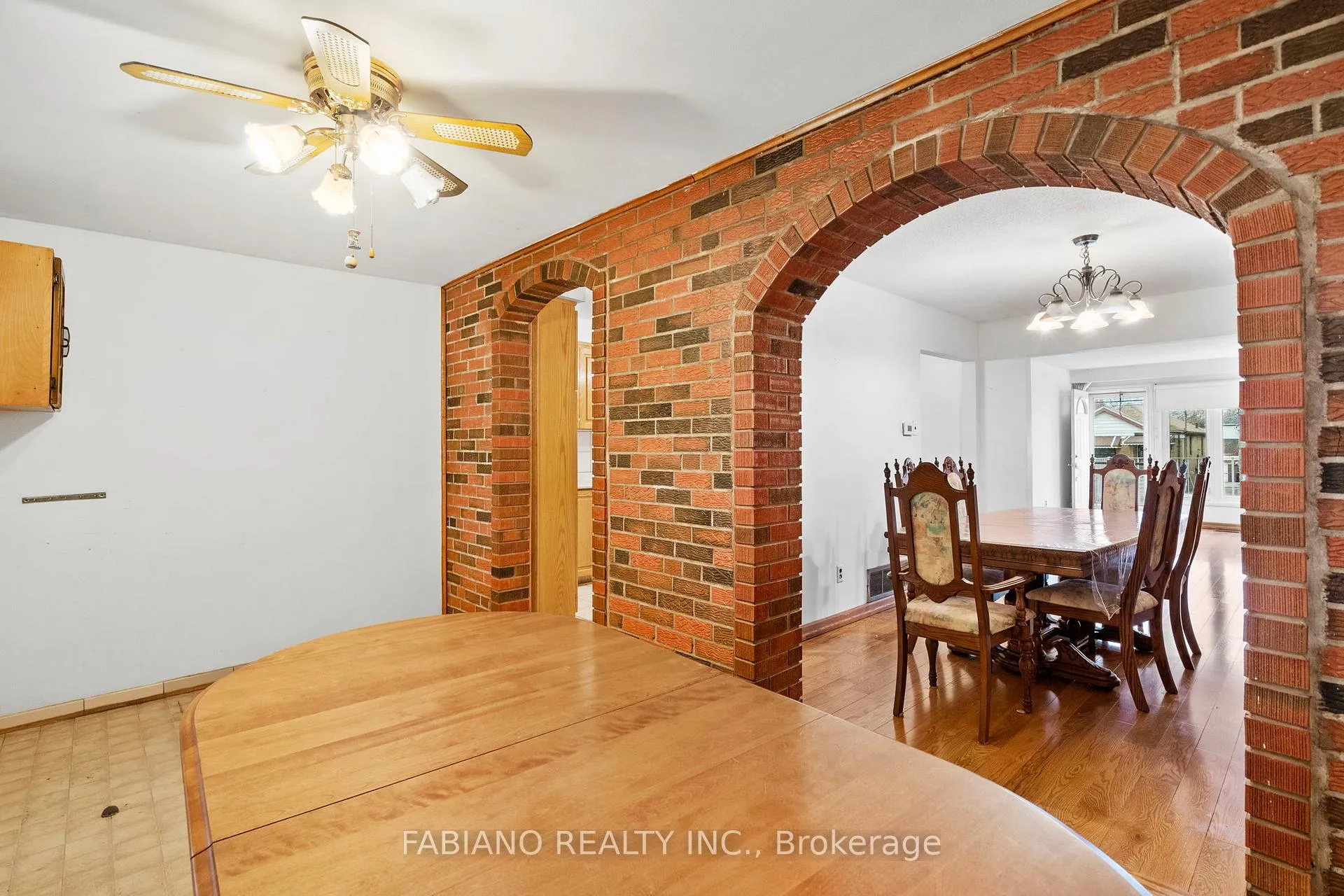 Photo 15 of 80 Cayuga Avenue, Toronto, Rockcliffe-Smythe — HOMEH