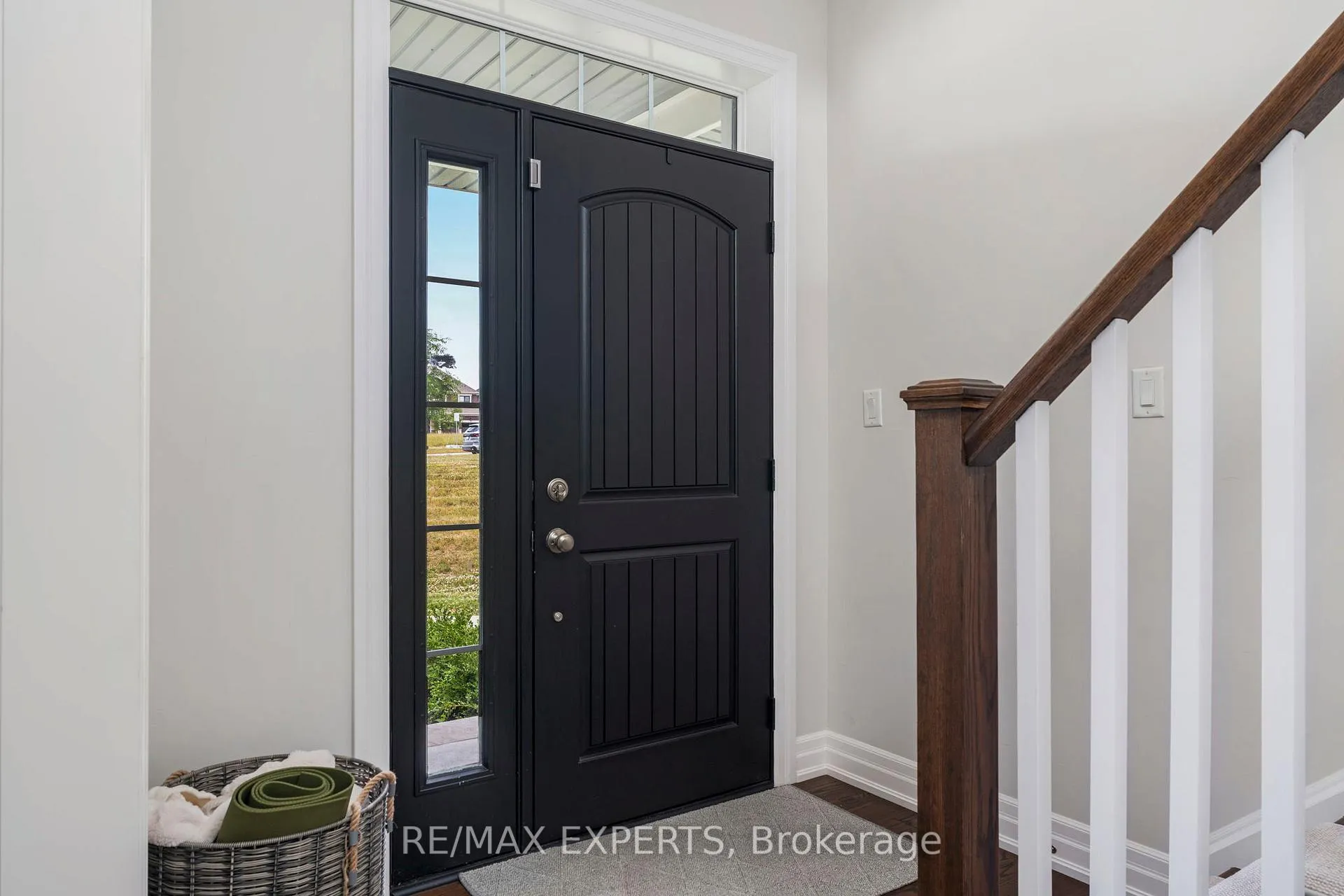 Photo 5 of 293 Kleinburg Summit Way, Vaughan, Kleinburg — HOMEH