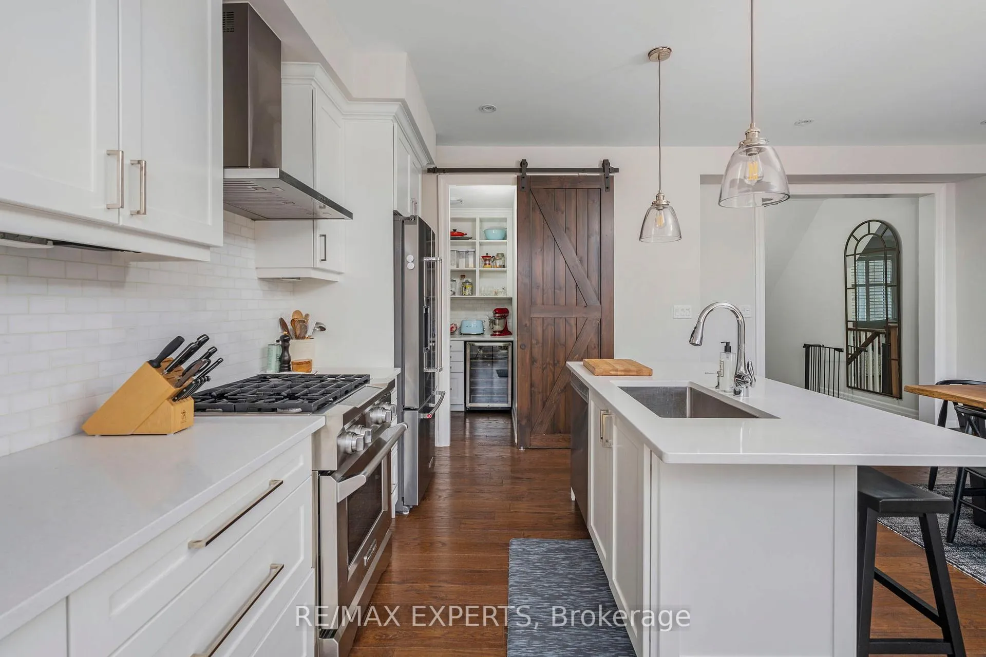 Photo 13 of 293 Kleinburg Summit Way, Vaughan, Kleinburg — HOMEH