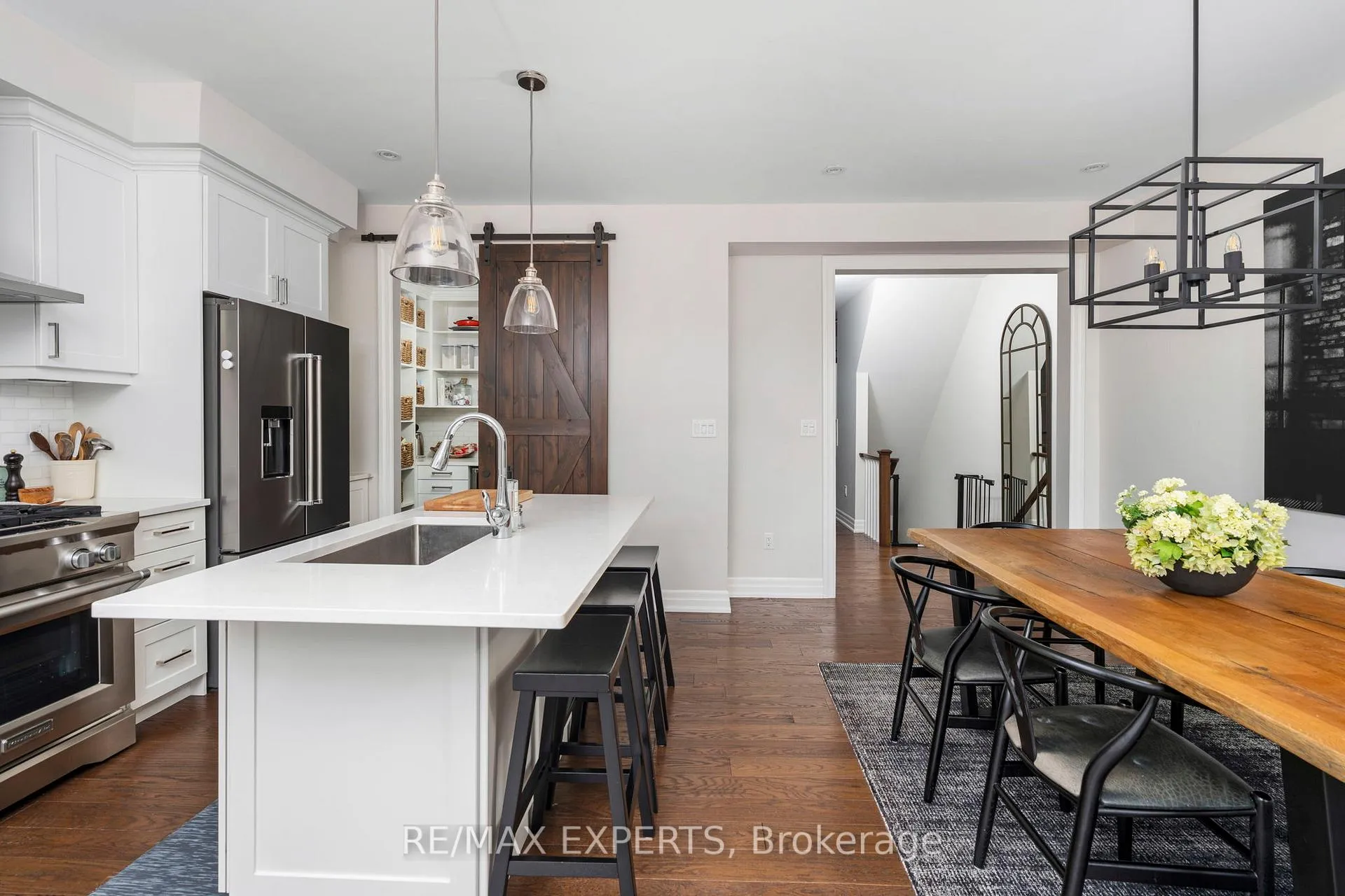 Photo 18 of 293 Kleinburg Summit Way, Vaughan, Kleinburg — HOMEH