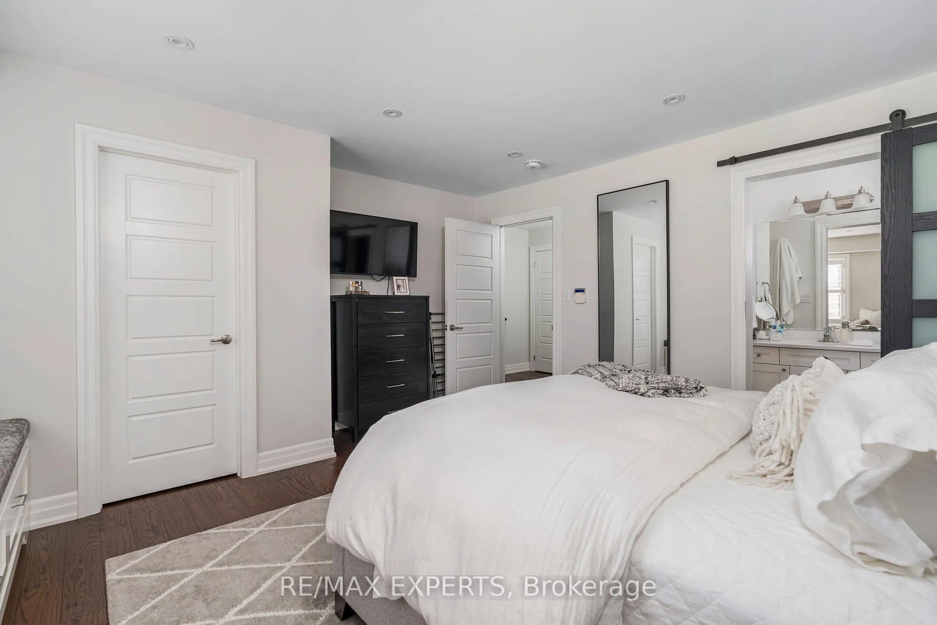 Photo 27 of 293 Kleinburg Summit Way, Vaughan, Kleinburg — HOMEH