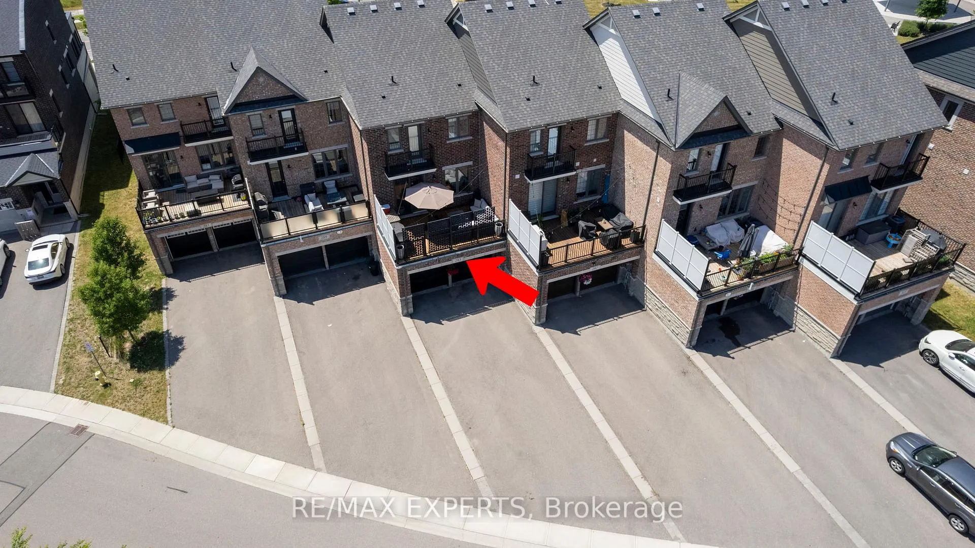 Photo 35 of 293 Kleinburg Summit Way, Vaughan, Kleinburg — HOMEH
