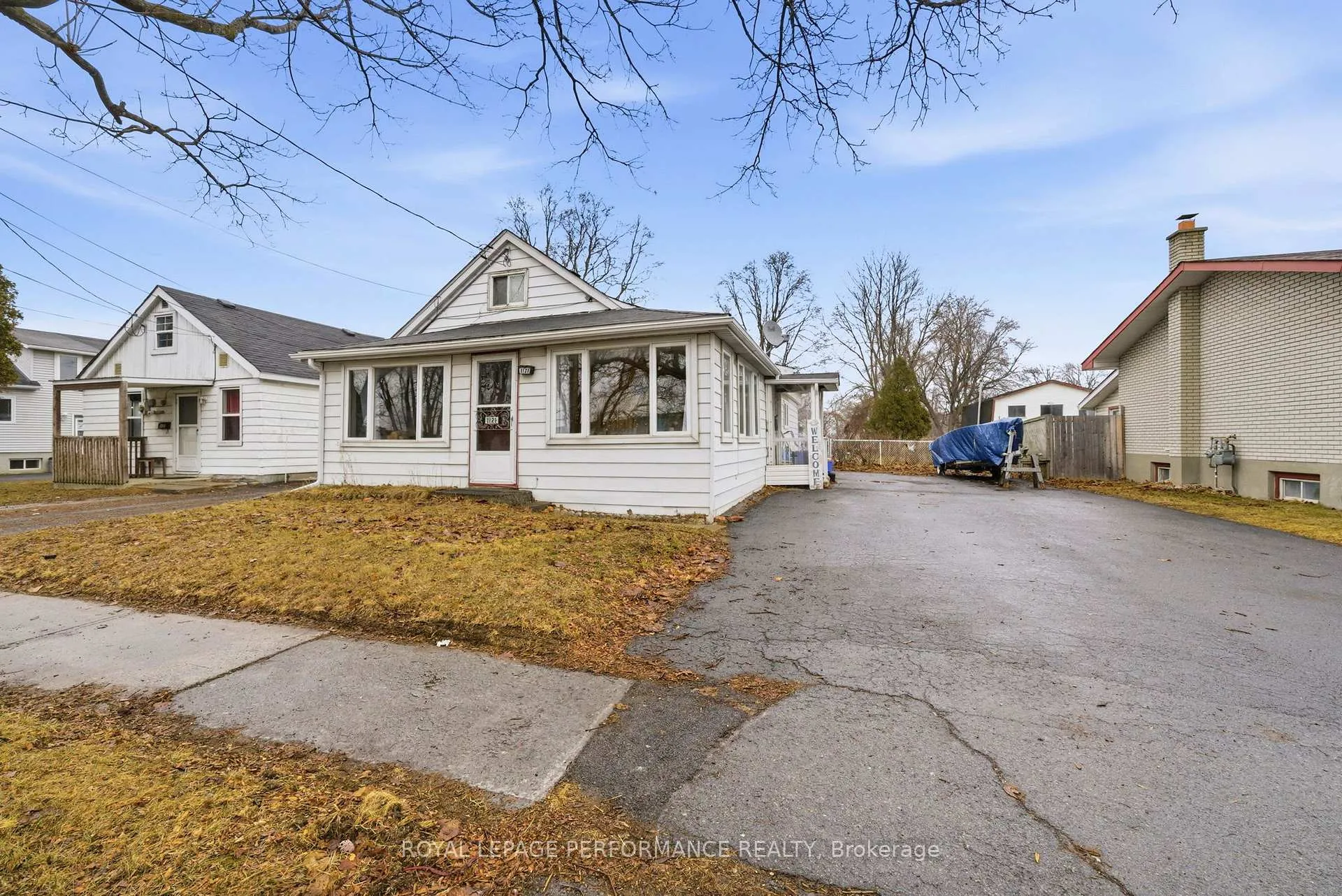 Photo 3 of 1121 Hebert Street, Cornwall — HOMEH