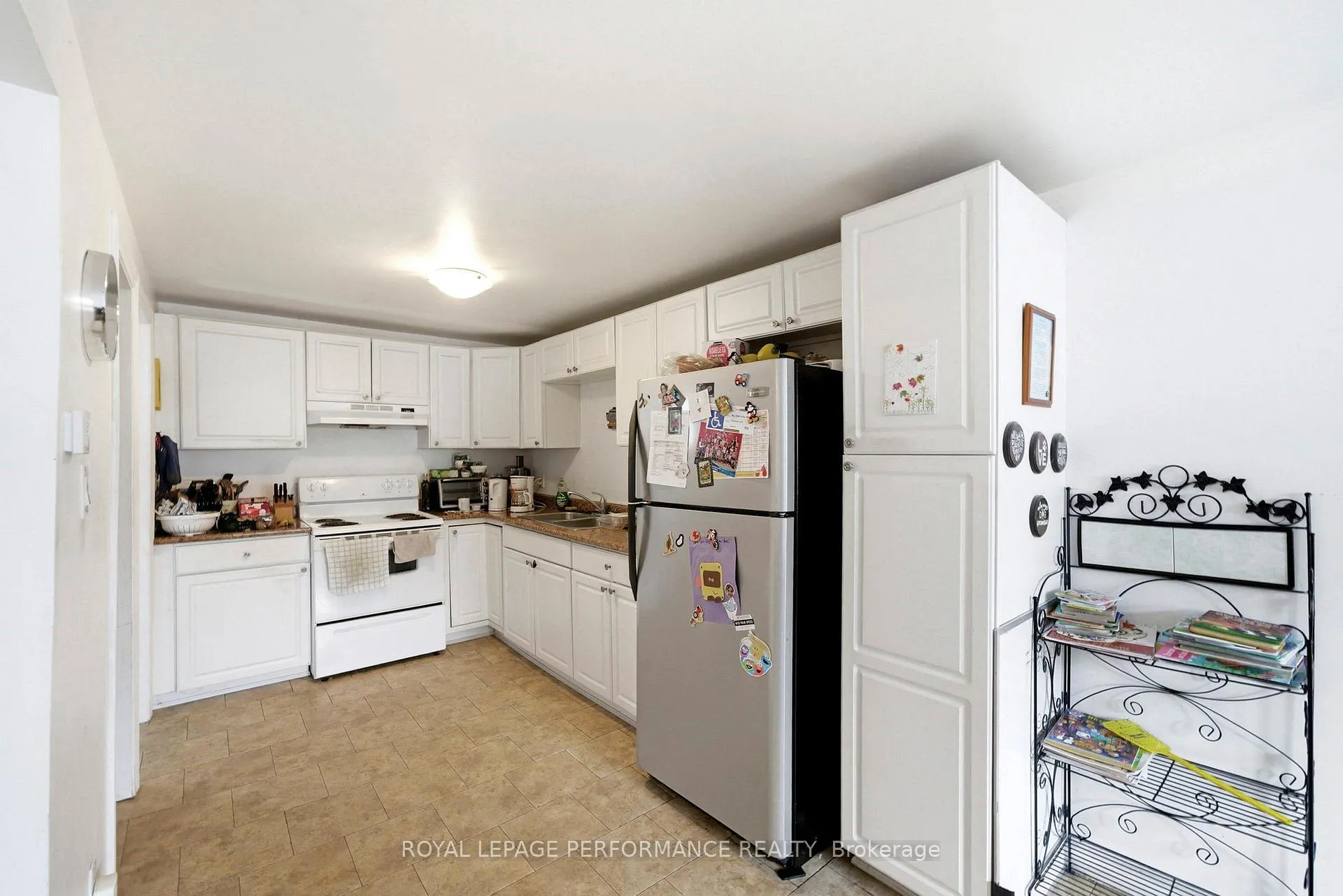 Photo 11 of 1121 Hebert Street, Cornwall — HOMEH
