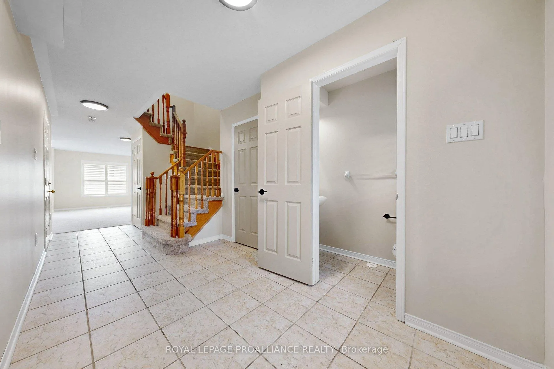 Photo 4 of 58 Coleridge Drive, Newmarket, Summerhill Estates — HOMEH