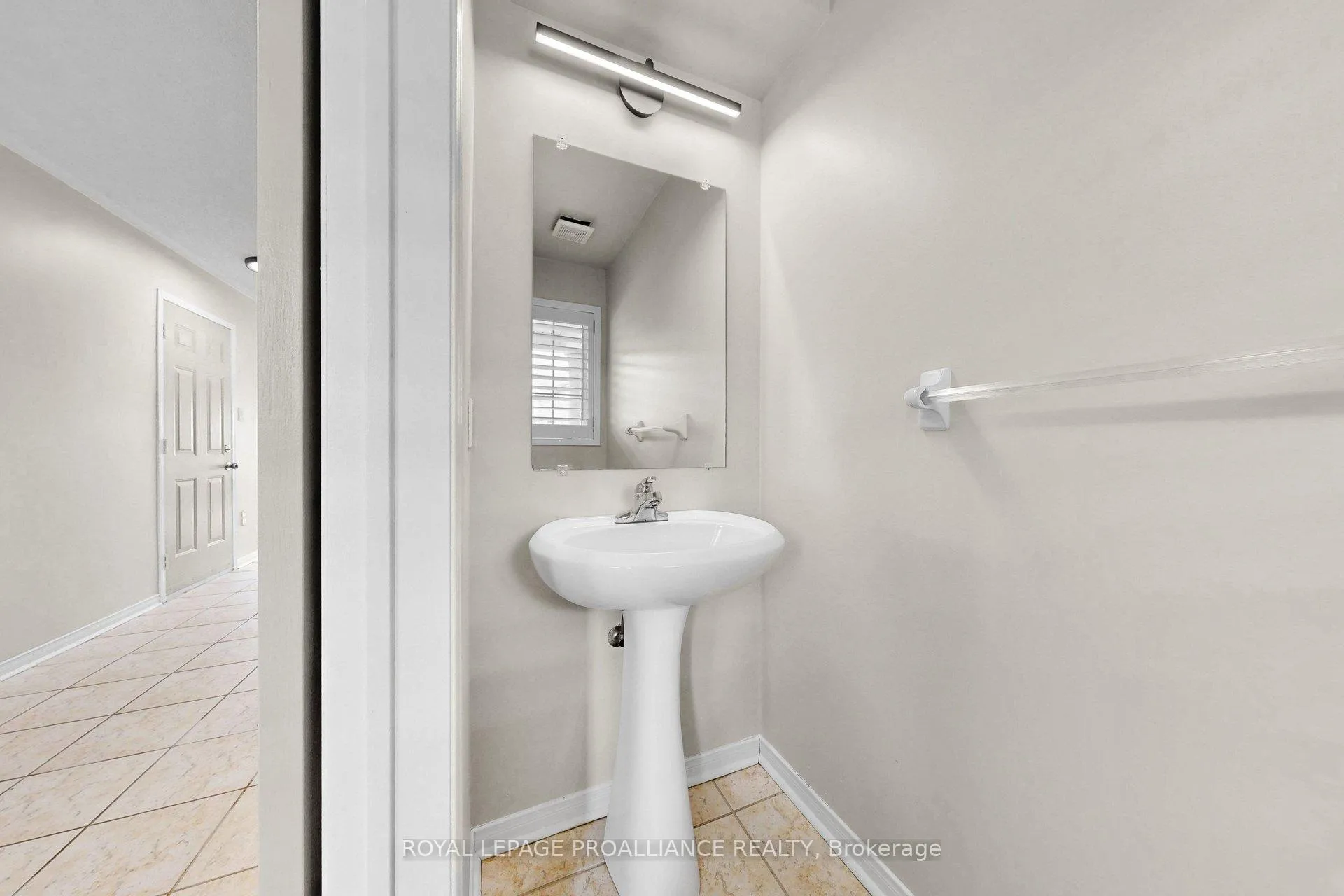 Photo 6 of 58 Coleridge Drive, Newmarket, Summerhill Estates — HOMEH