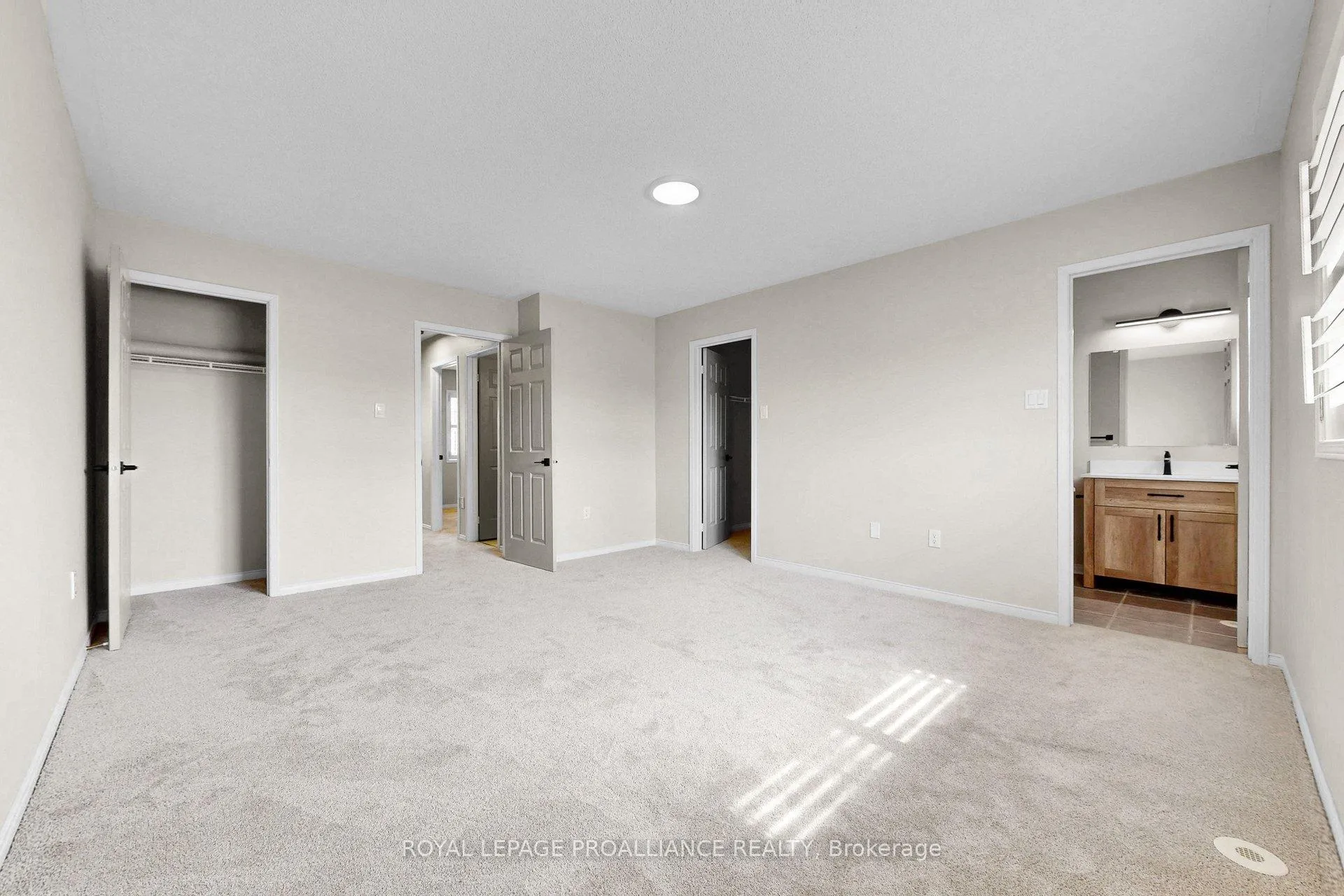Photo 25 of 58 Coleridge Drive, Newmarket, Summerhill Estates — HOMEH