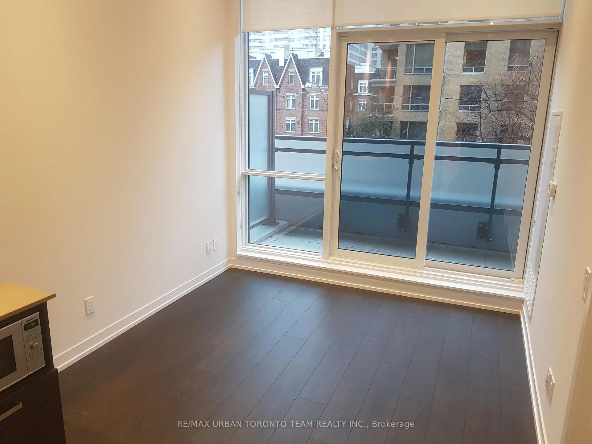 Photo 9 of Unit 202, 125 Redpath Avenue, Toronto, Mount Pleasant East — HOMEH