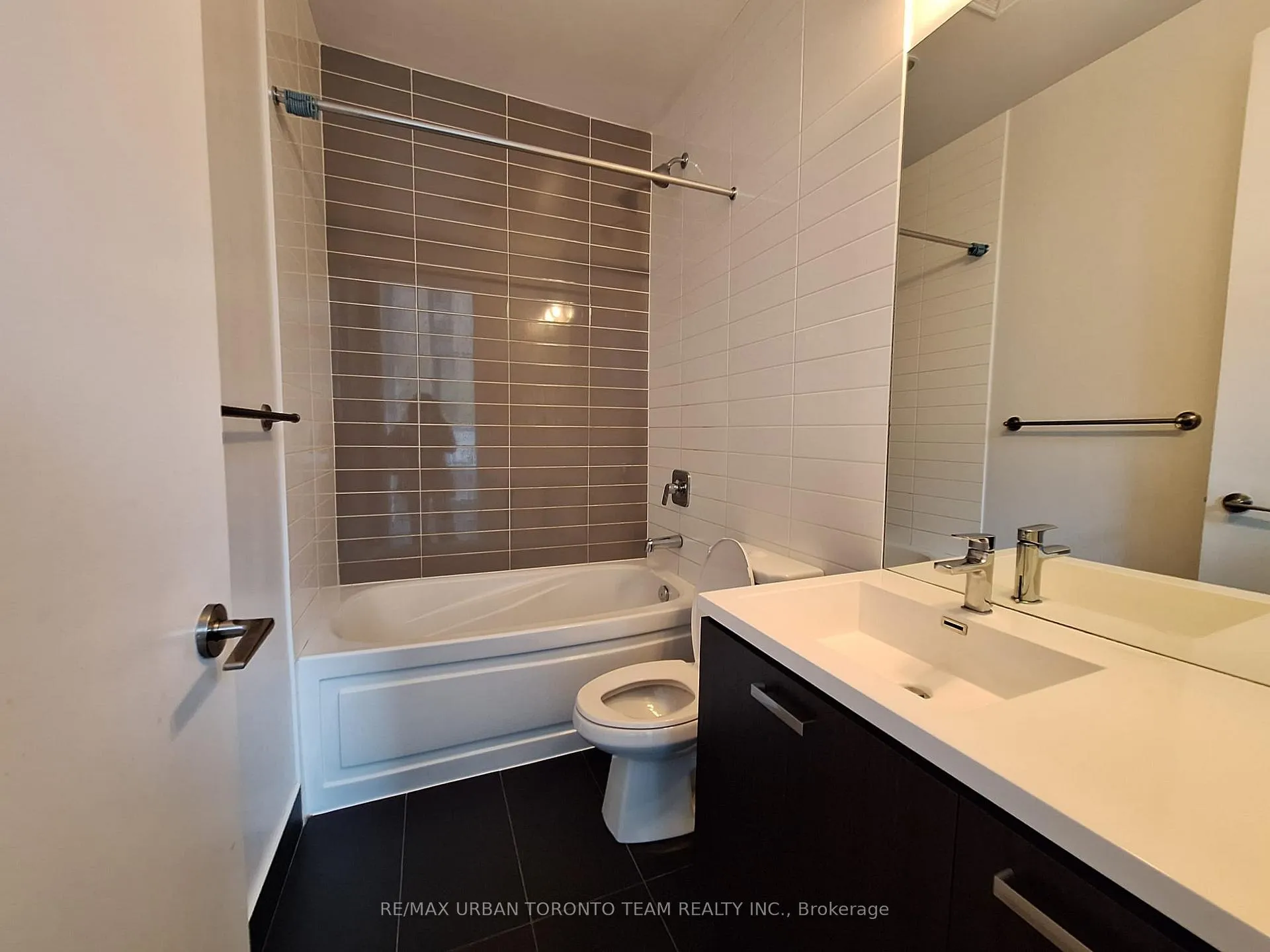 Photo 16 of Unit 202, 125 Redpath Avenue, Toronto, Mount Pleasant East — HOMEH