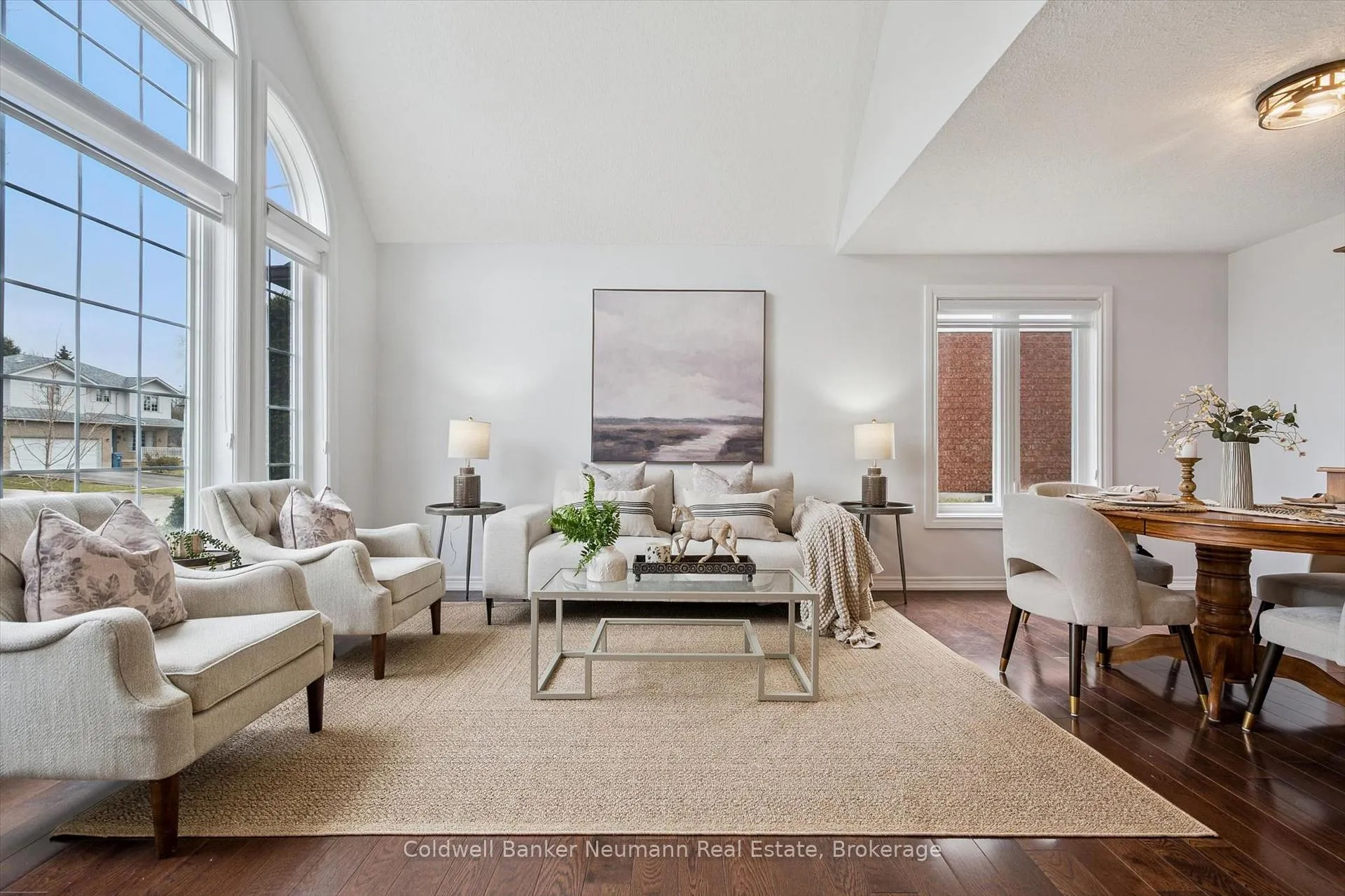 Photo 4 of 46 Sandpiper Drive, Guelph, Kortright Hills — HOMEH
