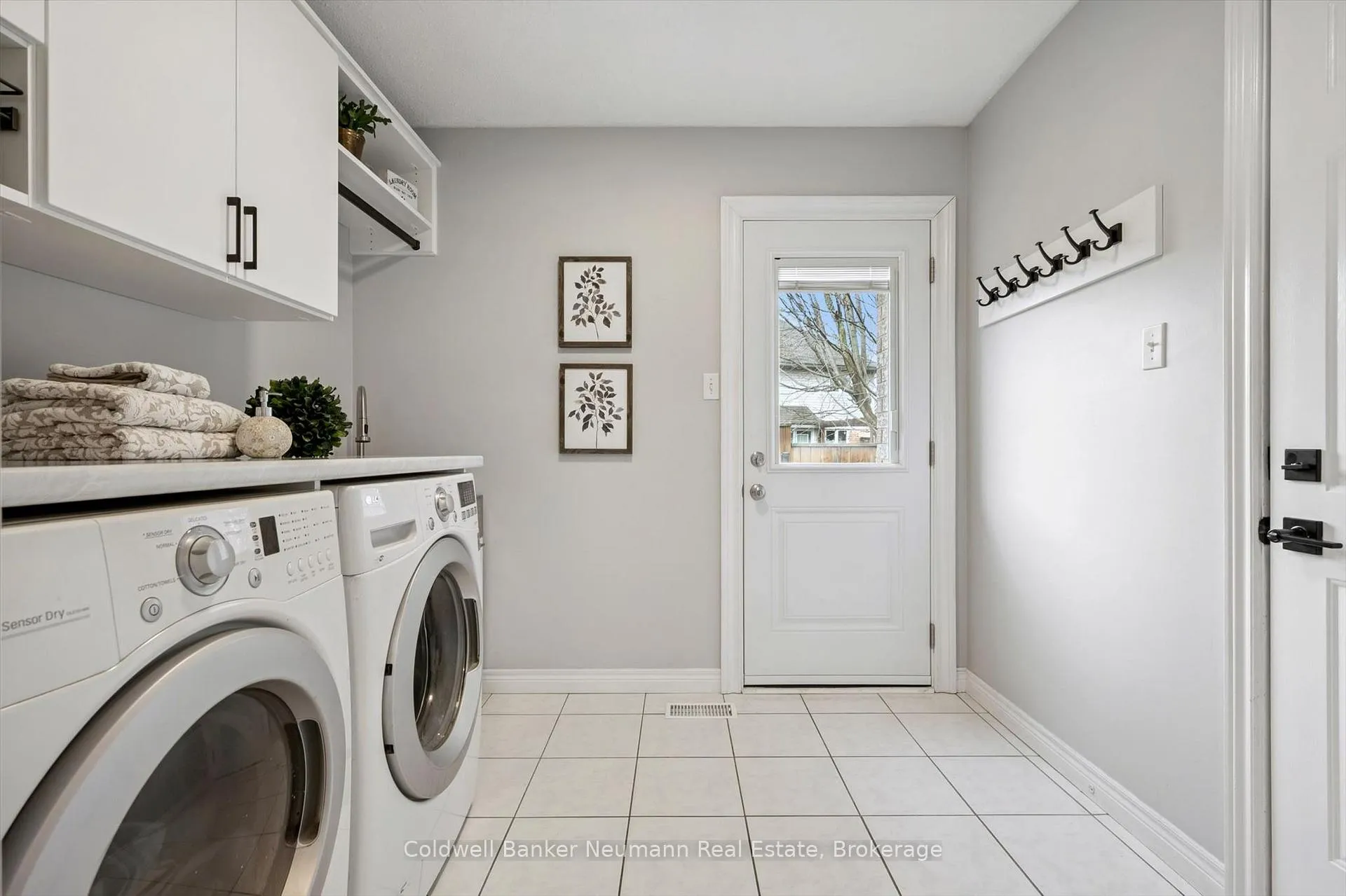 Photo 27 of 46 Sandpiper Drive, Guelph, Kortright Hills — HOMEH