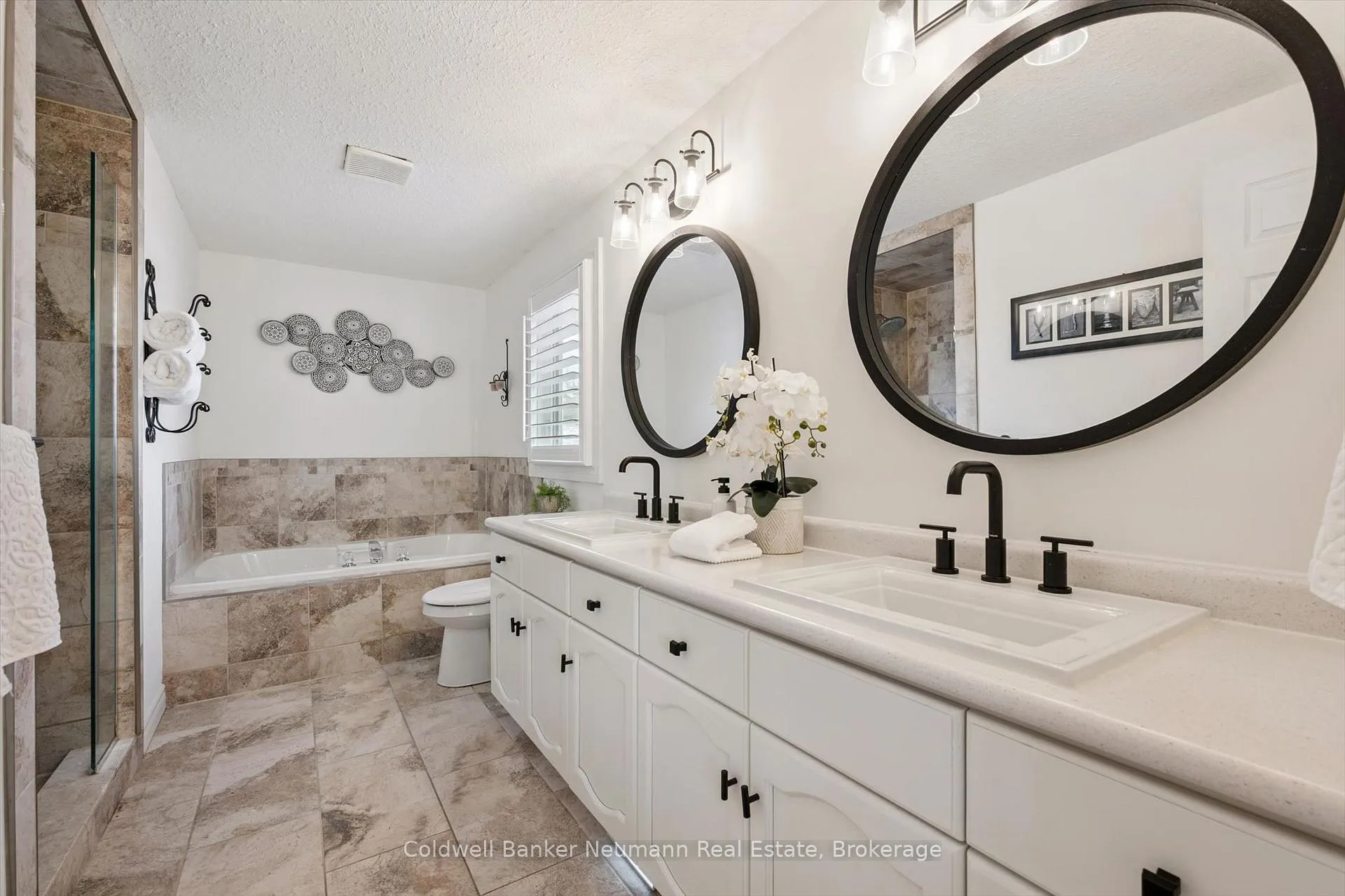 Photo 31 of 46 Sandpiper Drive, Guelph, Kortright Hills — HOMEH
