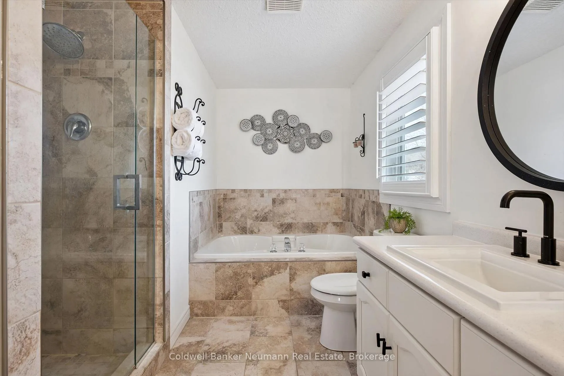 Photo 32 of 46 Sandpiper Drive, Guelph, Kortright Hills — HOMEH