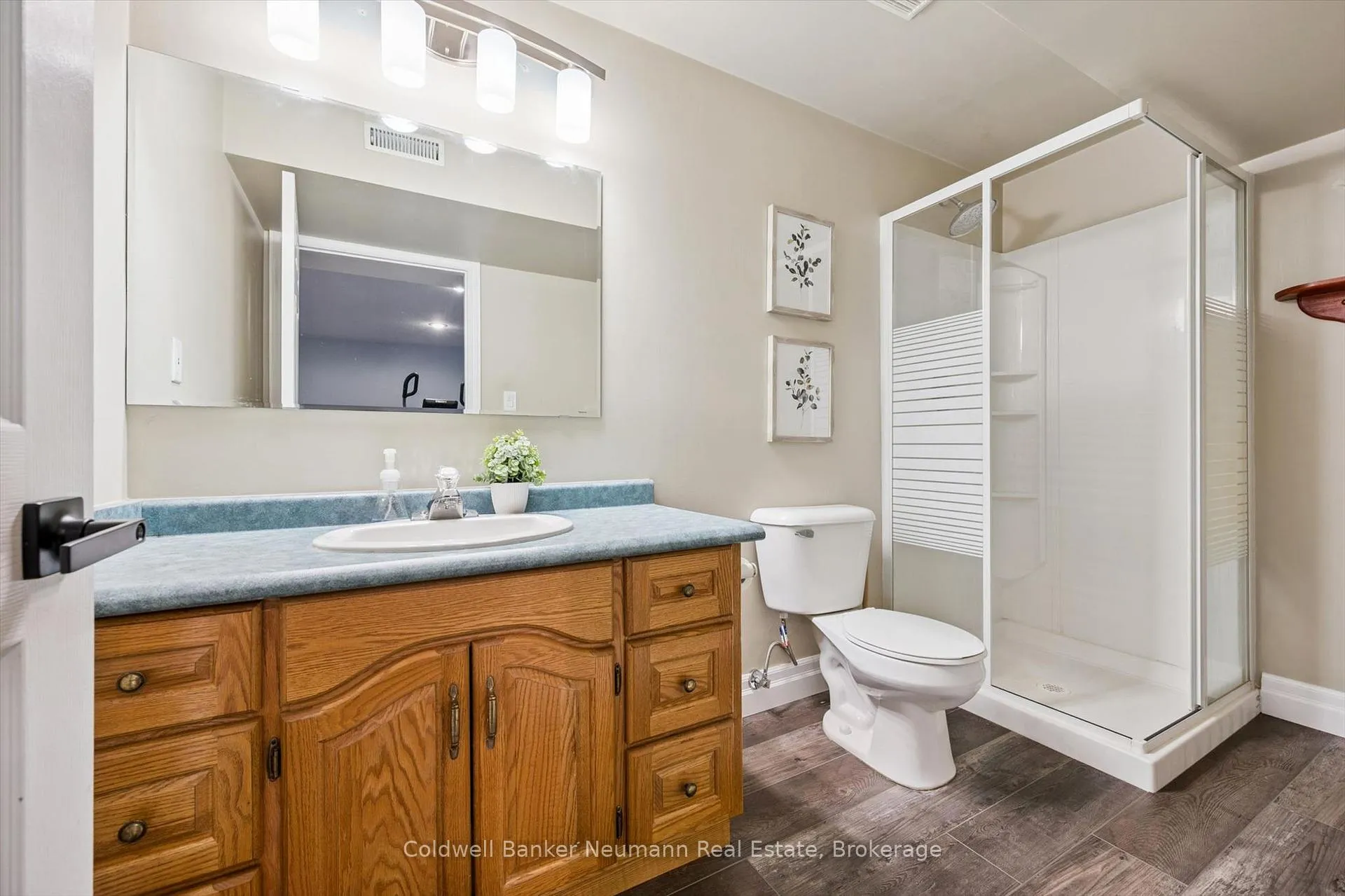 Photo 43 of 46 Sandpiper Drive, Guelph, Kortright Hills — HOMEH