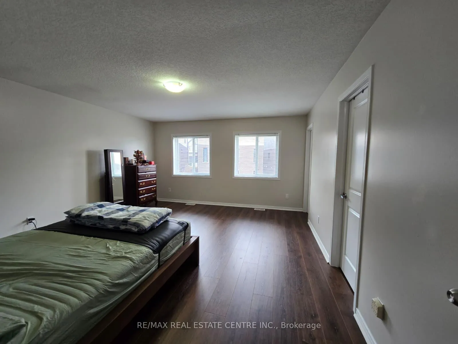 Photo 11 of 292 Ginseng Street, Waterloo — HOMEH