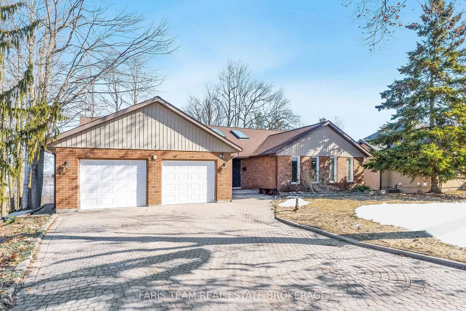Photo 3 of 62 Woodcrest Road, Barrie, Allandale Heights — HOMEH