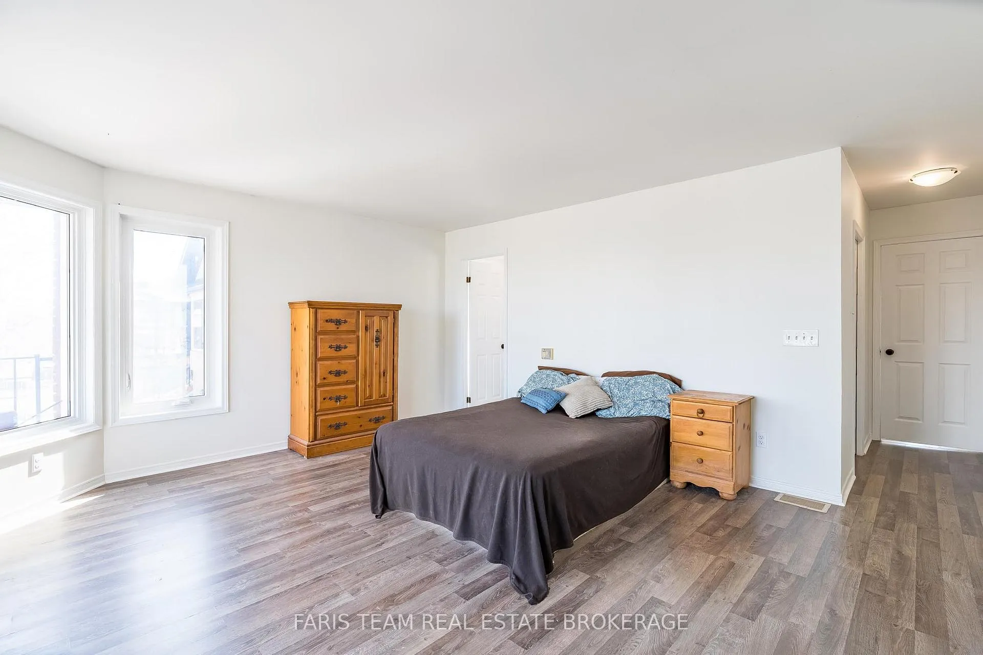 Photo 17 of 62 Woodcrest Road, Barrie, Allandale Heights — HOMEH