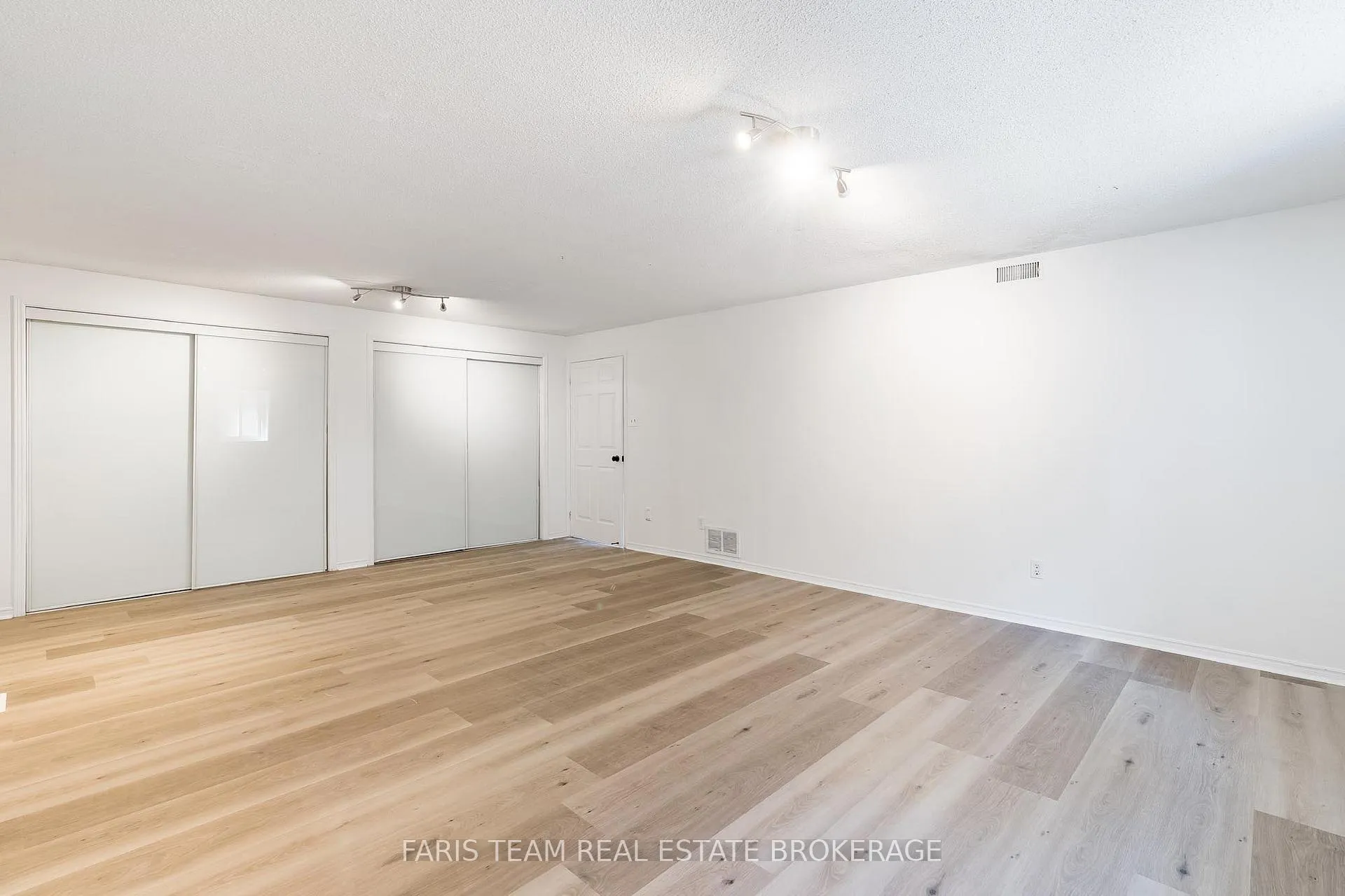 Photo 33 of 62 Woodcrest Road, Barrie, Allandale Heights — HOMEH