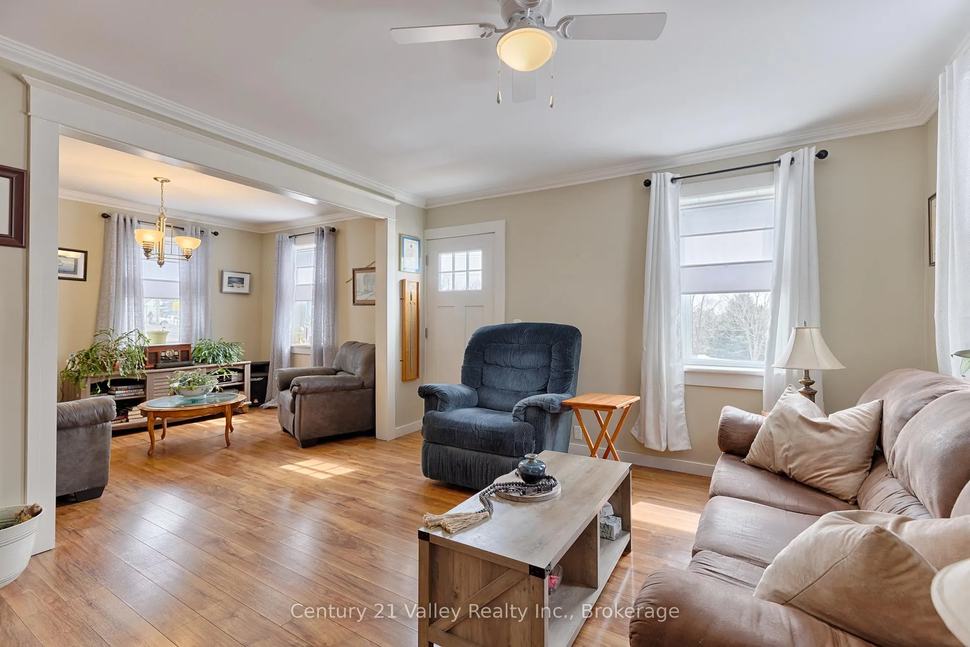 Photo 4 of 82 Bonnechere Street E, Bonnechere Valley, Eganville/Bonnechere Twp — HOMEH