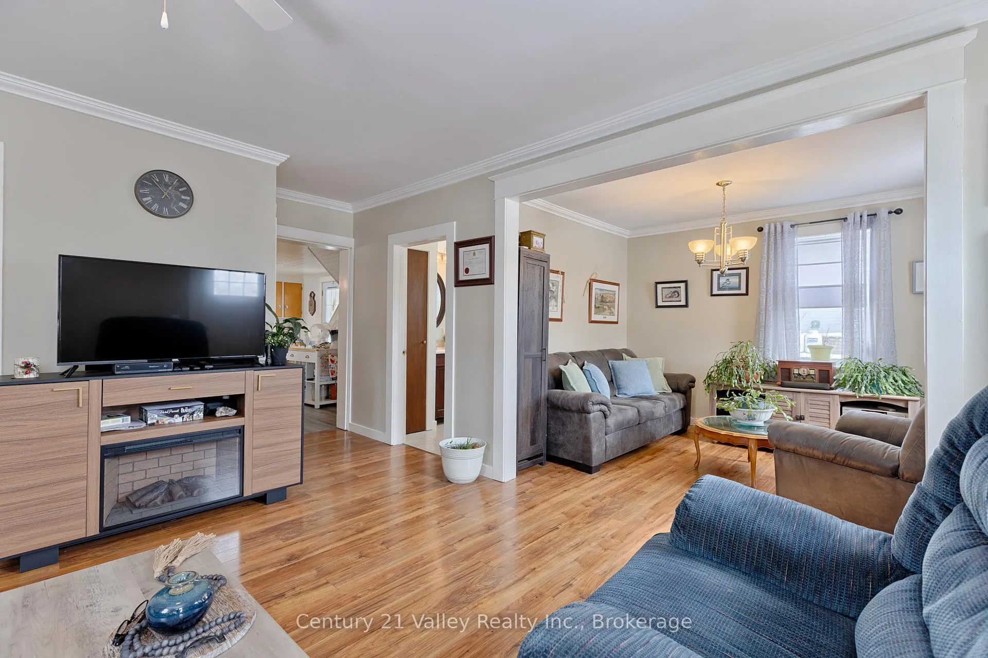 Photo 5 of 82 Bonnechere Street E, Bonnechere Valley, Eganville/Bonnechere Twp — HOMEH