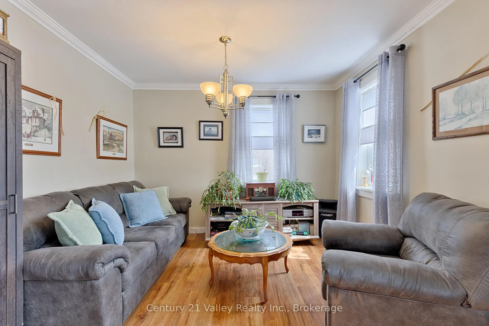 Photo 6 of 82 Bonnechere Street E, Bonnechere Valley, Eganville/Bonnechere Twp — HOMEH
