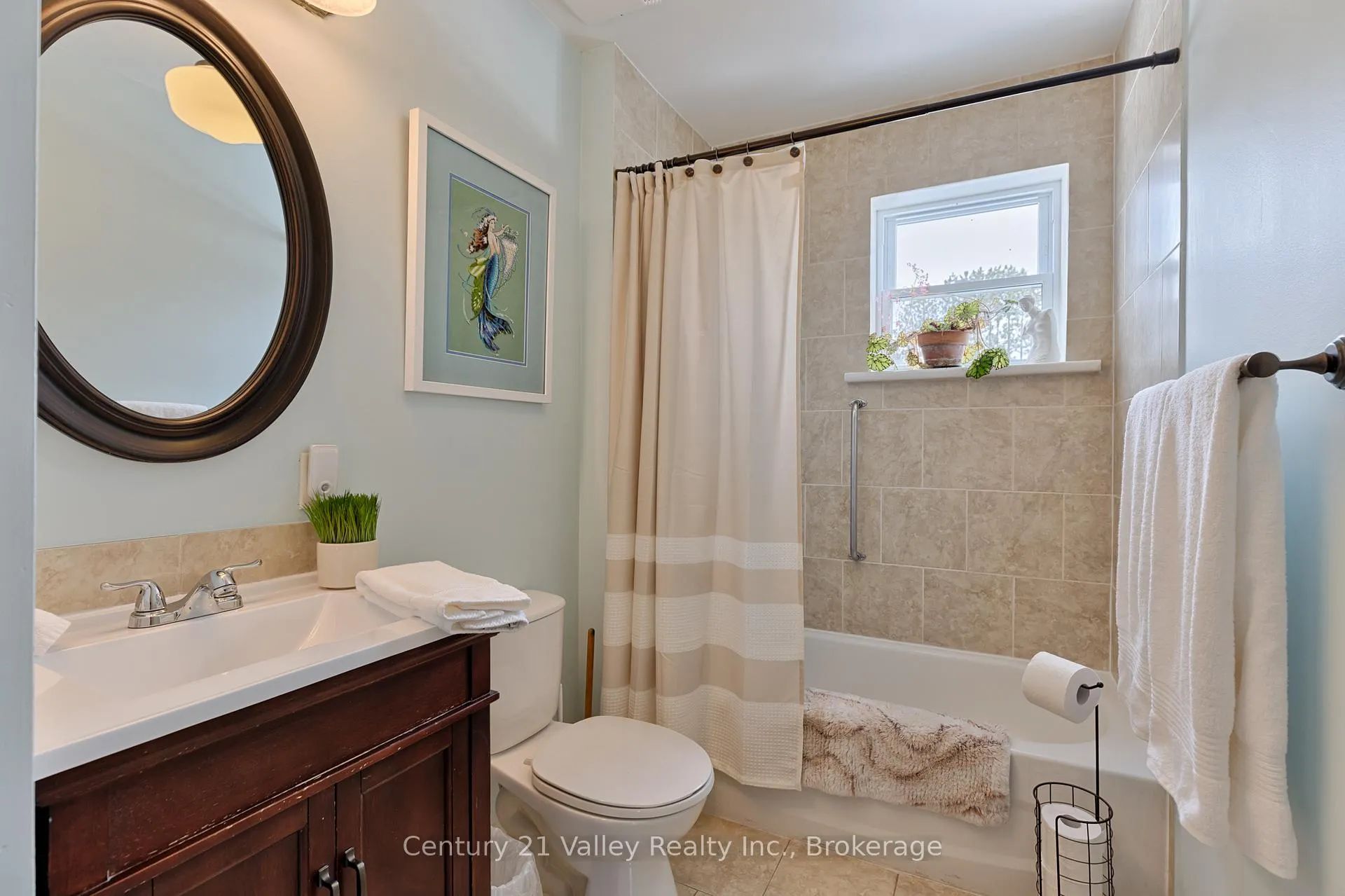 Photo 12 of 82 Bonnechere Street E, Bonnechere Valley, Eganville/Bonnechere Twp — HOMEH