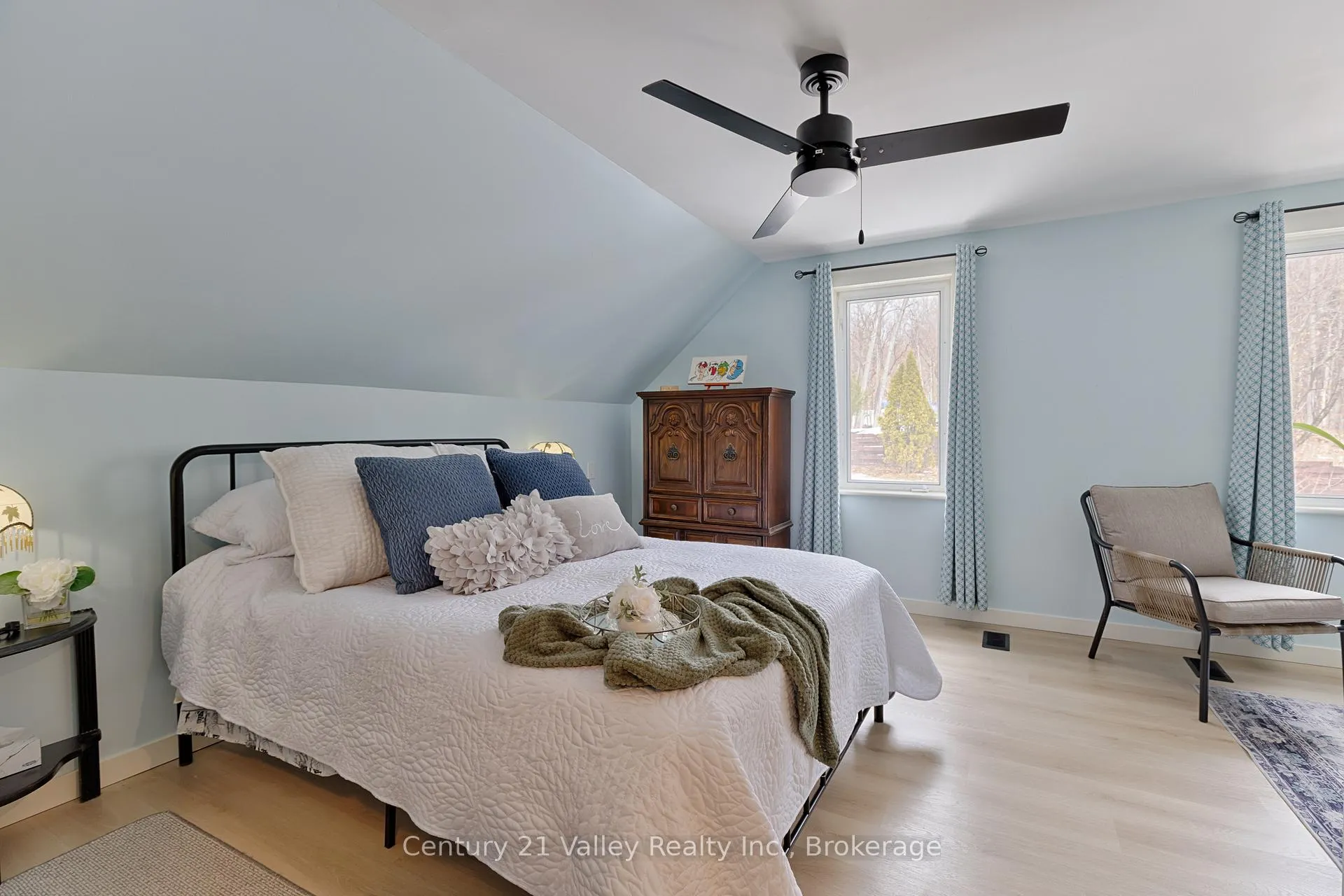 Photo 19 of 82 Bonnechere Street E, Bonnechere Valley, Eganville/Bonnechere Twp — HOMEH