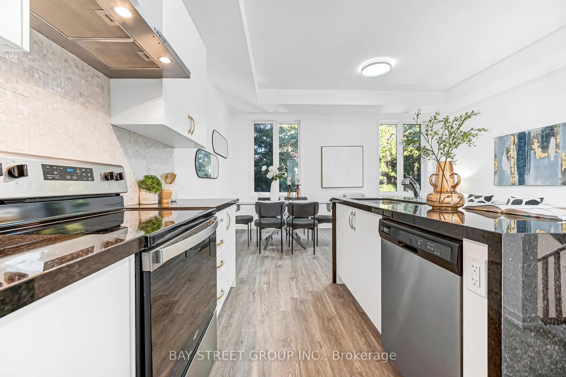 Photo 8 of 27 Armillo Place, Markham, Wismer — HOMEH