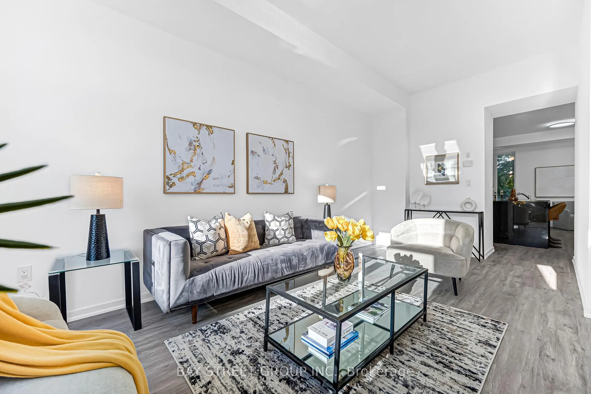 Photo 13 of 27 Armillo Place, Markham, Wismer — HOMEH