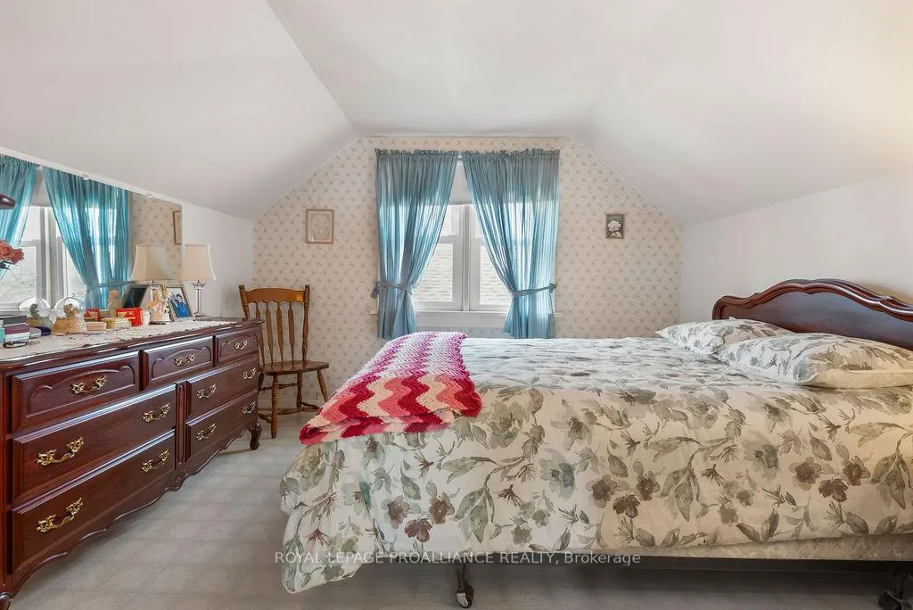 Photo 20 of 19 Orchard Drive, Belleville, Belleville Ward — HOMEH