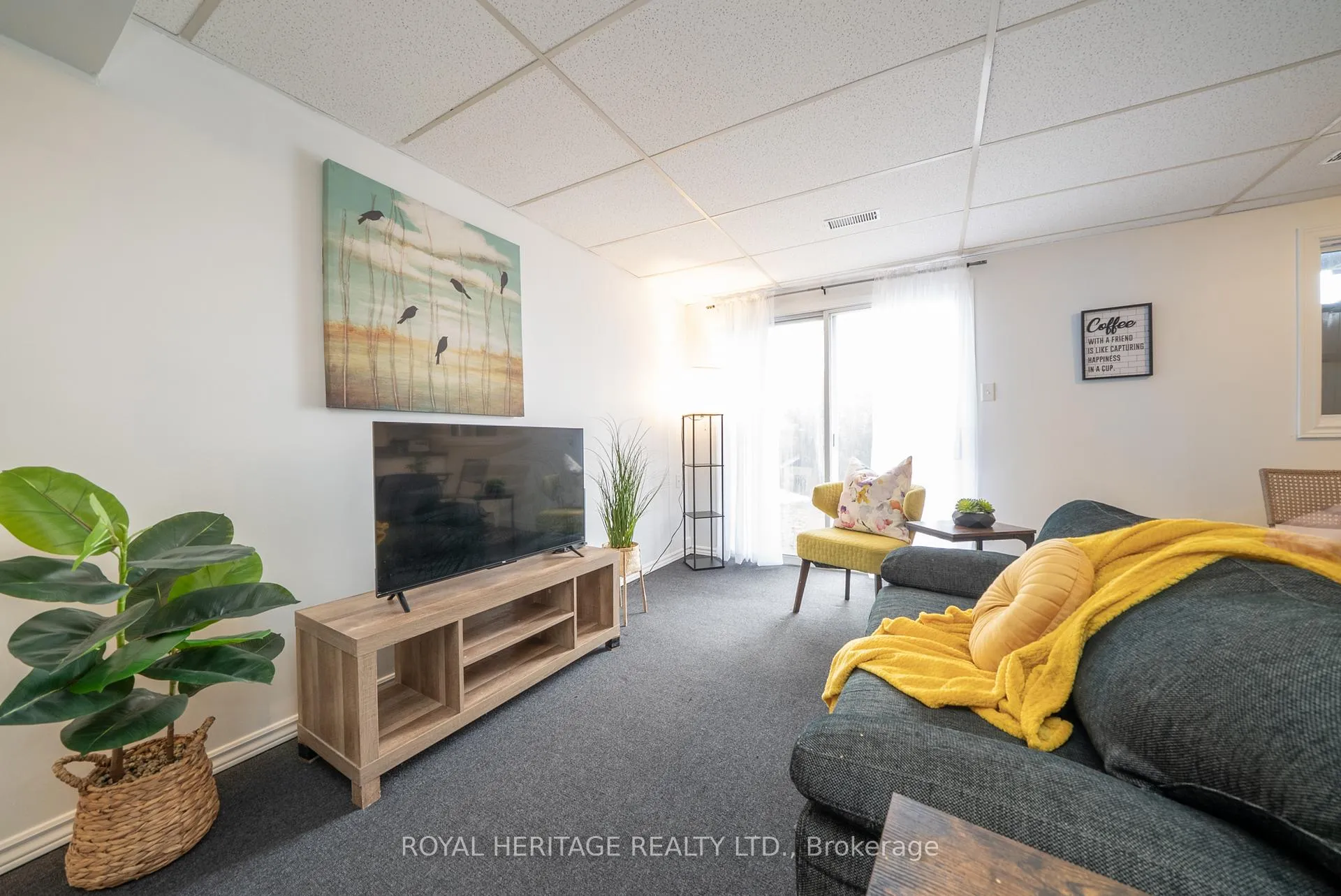 Photo 24 of 49 Browning Trail, Barrie, Letitia Heights — HOMEH