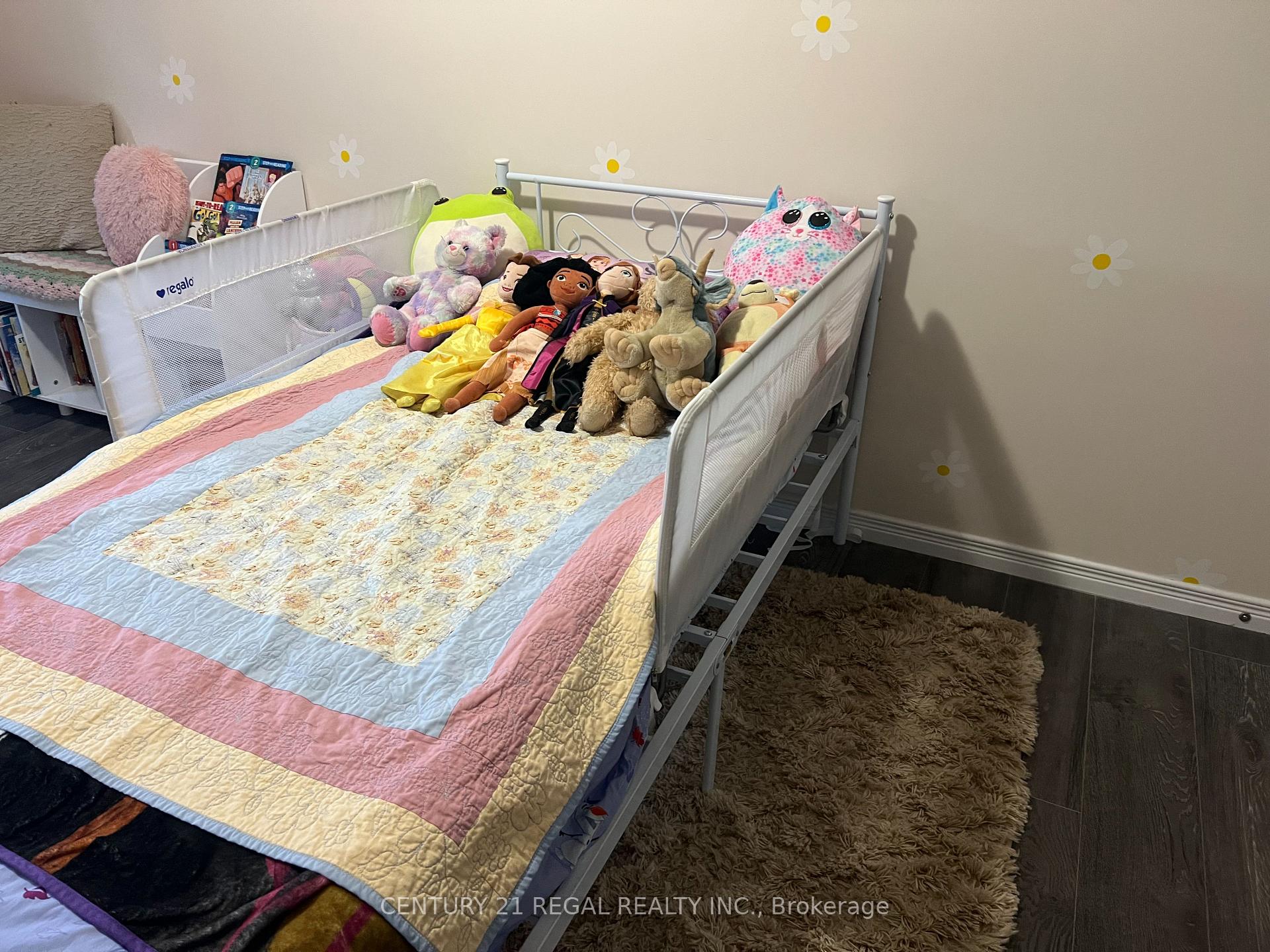 Photo 8 of 164 Maitland Street, Kitchener — HOMEH