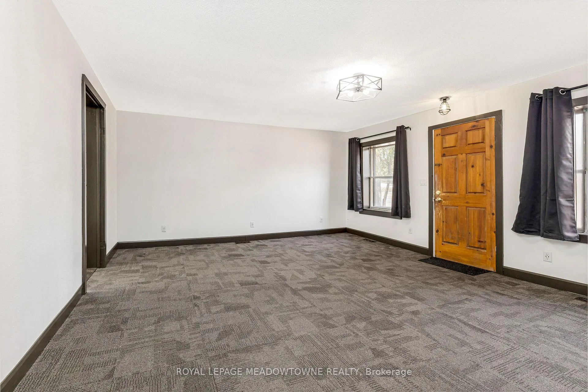 Photo 5 of 24 Trafalgar Road, Erin, Rural Erin — HOMEH