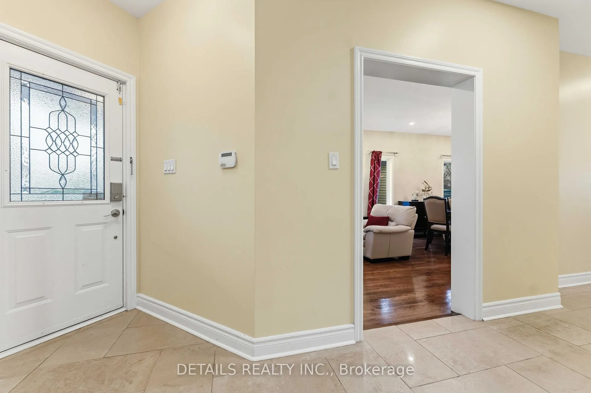 Photo 3 of 4124 Wolfe Point Way, Ottawa, Riverside South/Gloucester Glen — HOMEH