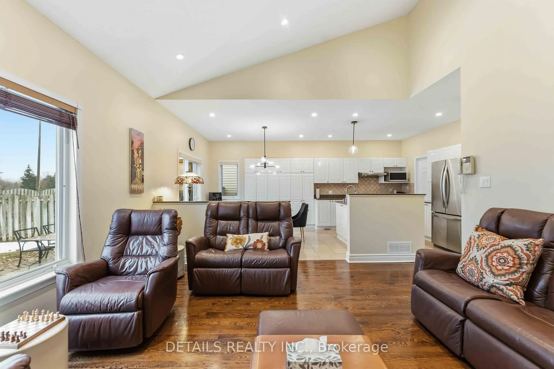 Photo 13 of 4124 Wolfe Point Way, Ottawa, Riverside South/Gloucester Glen — HOMEH