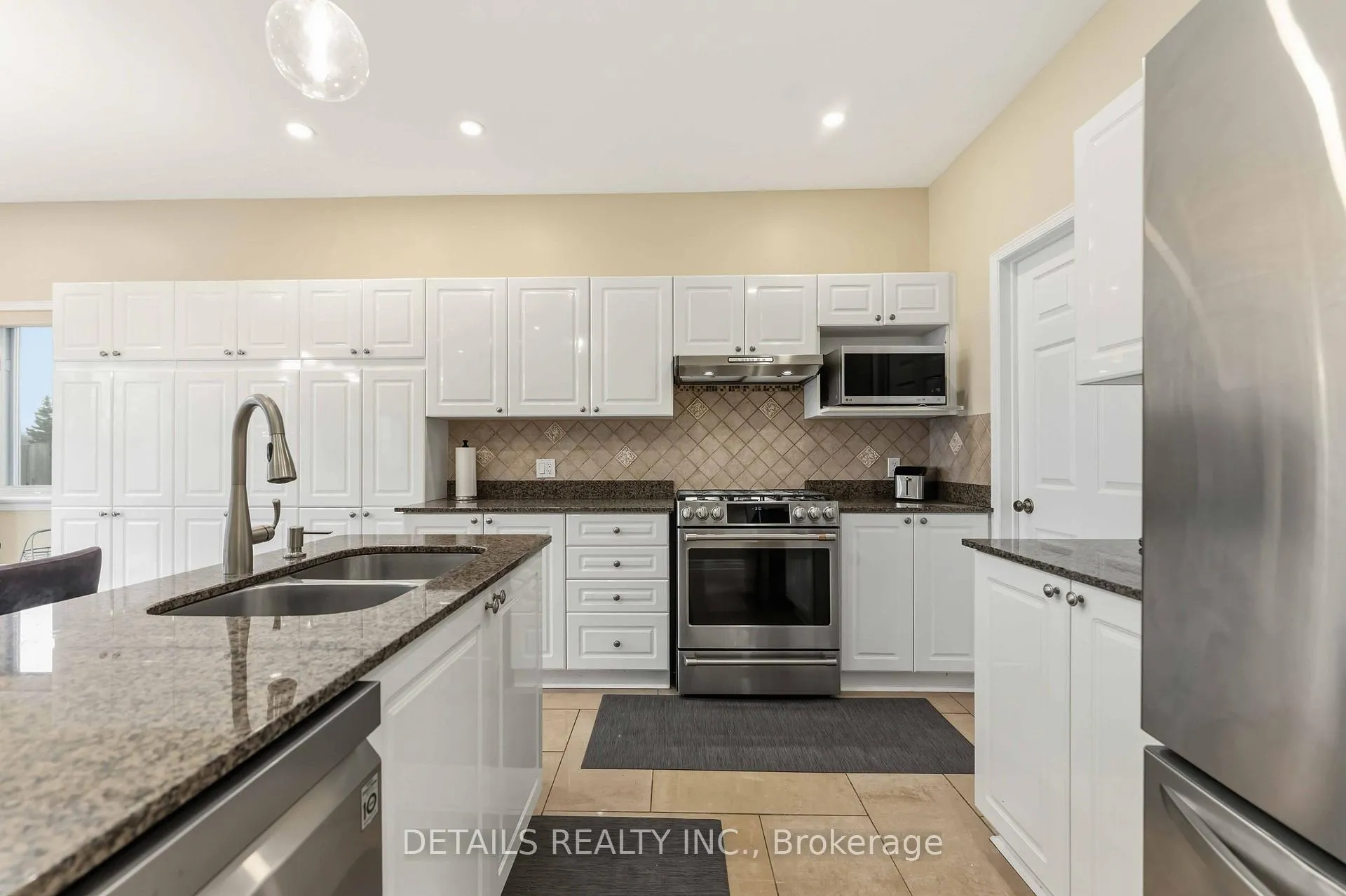 Photo 17 of 4124 Wolfe Point Way, Ottawa, Riverside South/Gloucester Glen — HOMEH