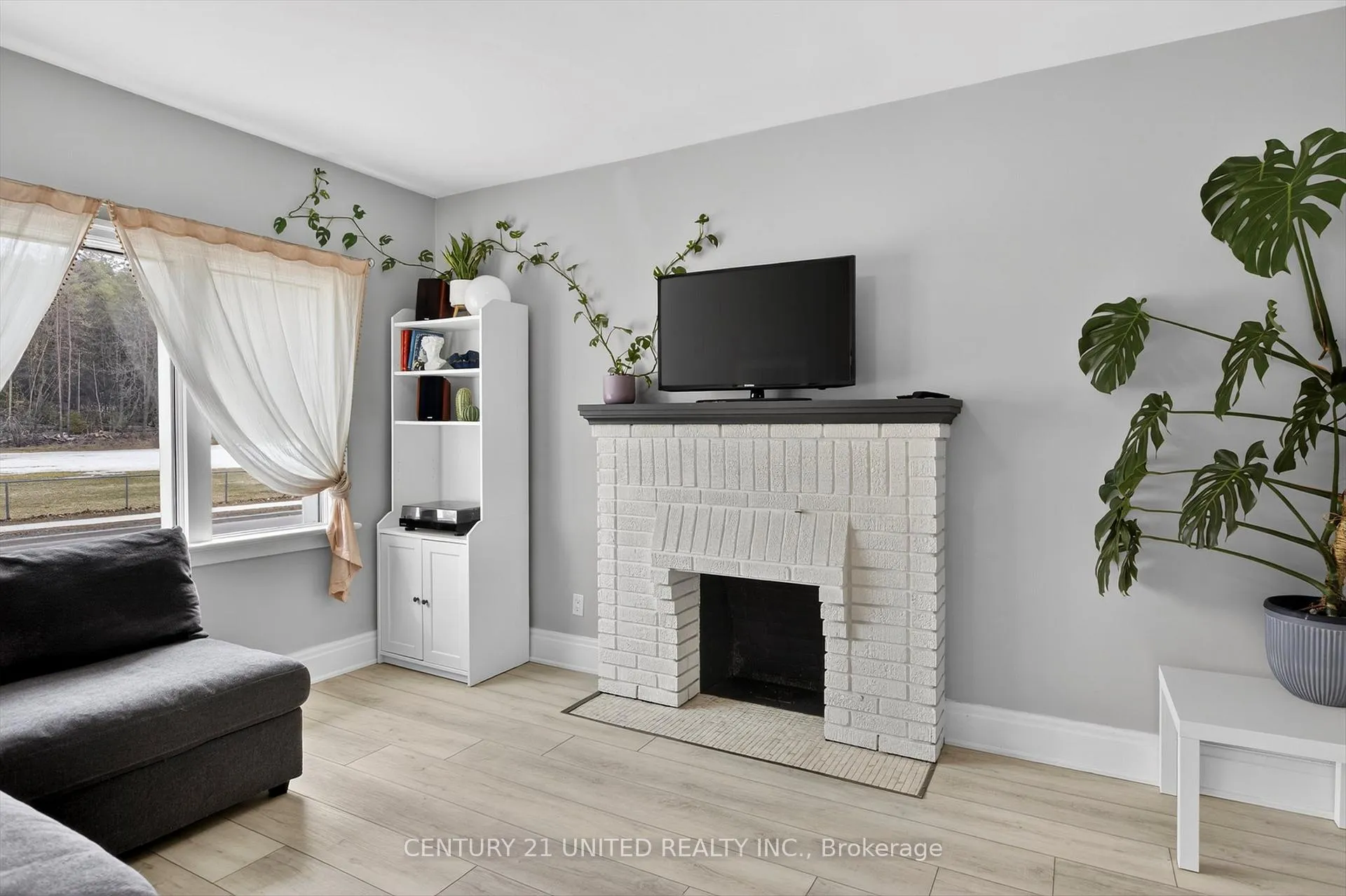 Photo 10 of 521 Armour Road, Peterborough, Ashburnham Ward 4 — HOMEH