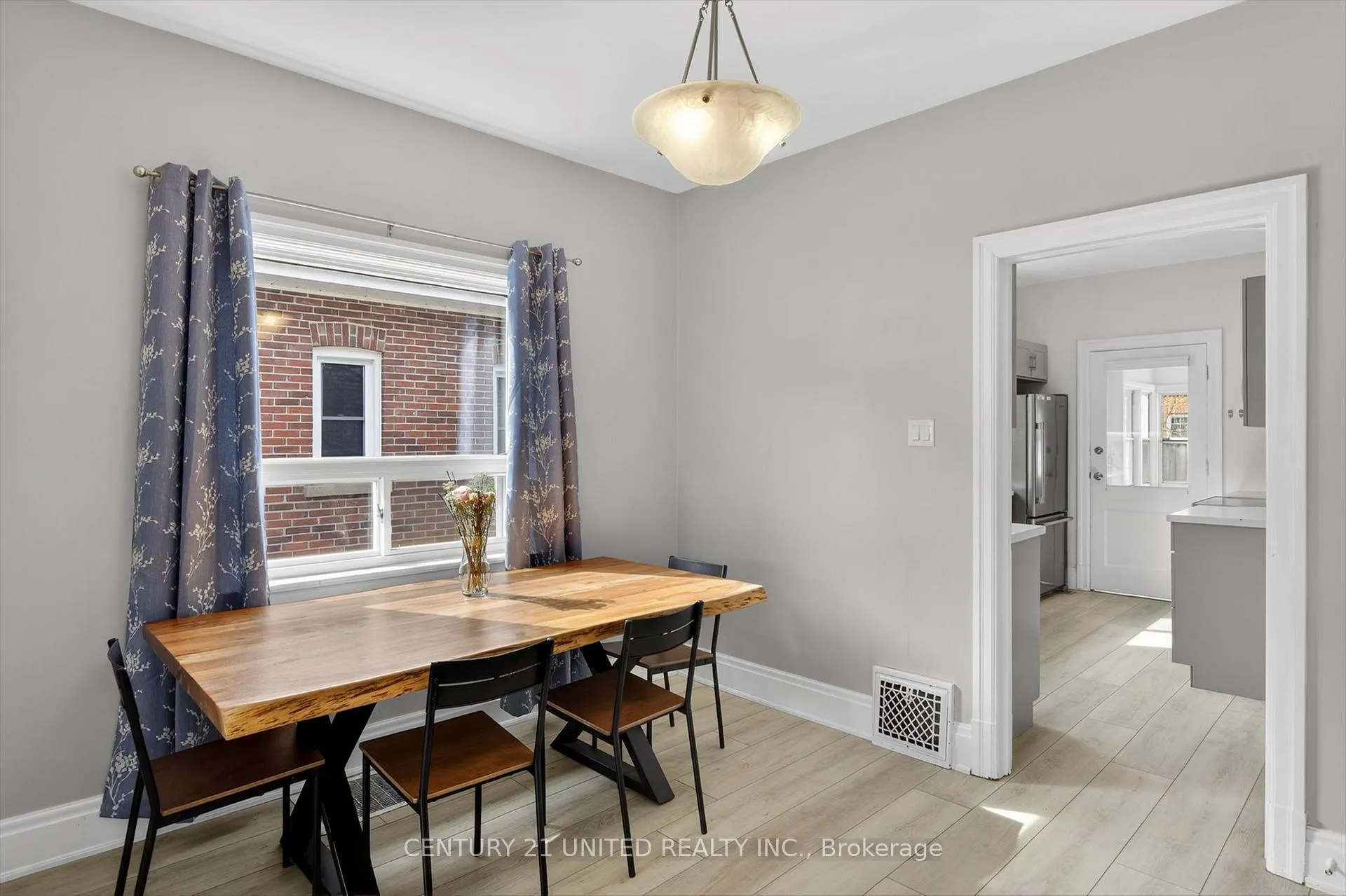 Photo 14 of 521 Armour Road, Peterborough, Ashburnham Ward 4 — HOMEH