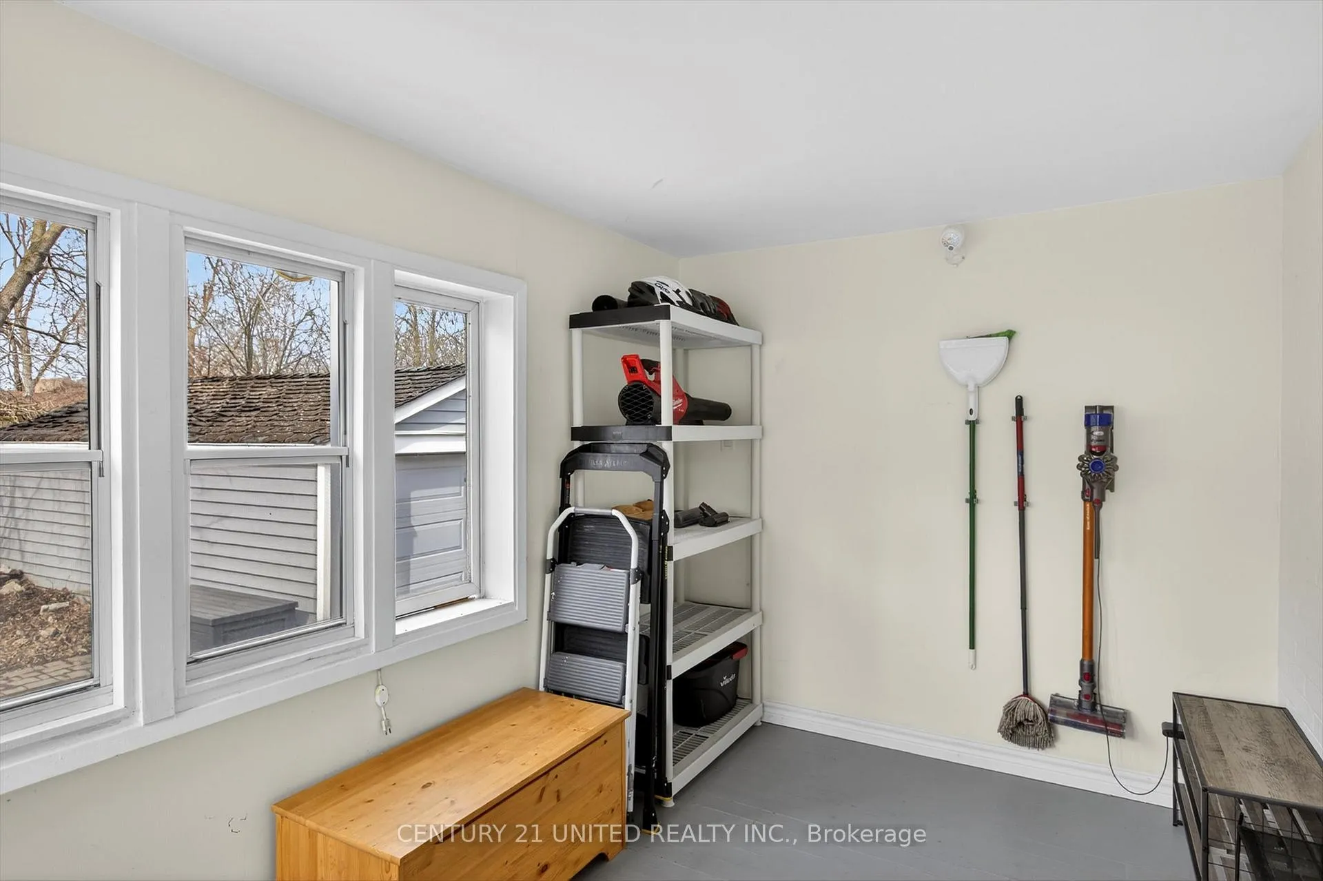 Photo 23 of 521 Armour Road, Peterborough, Ashburnham Ward 4 — HOMEH