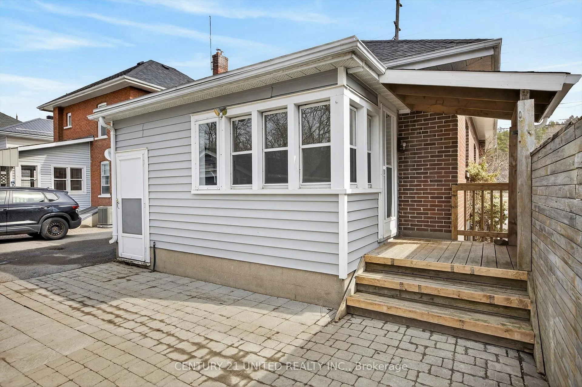 Photo 43 of 521 Armour Road, Peterborough, Ashburnham Ward 4 — HOMEH