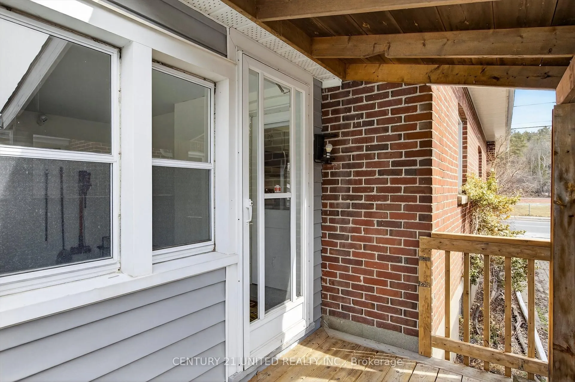 Photo 44 of 521 Armour Road, Peterborough, Ashburnham Ward 4 — HOMEH