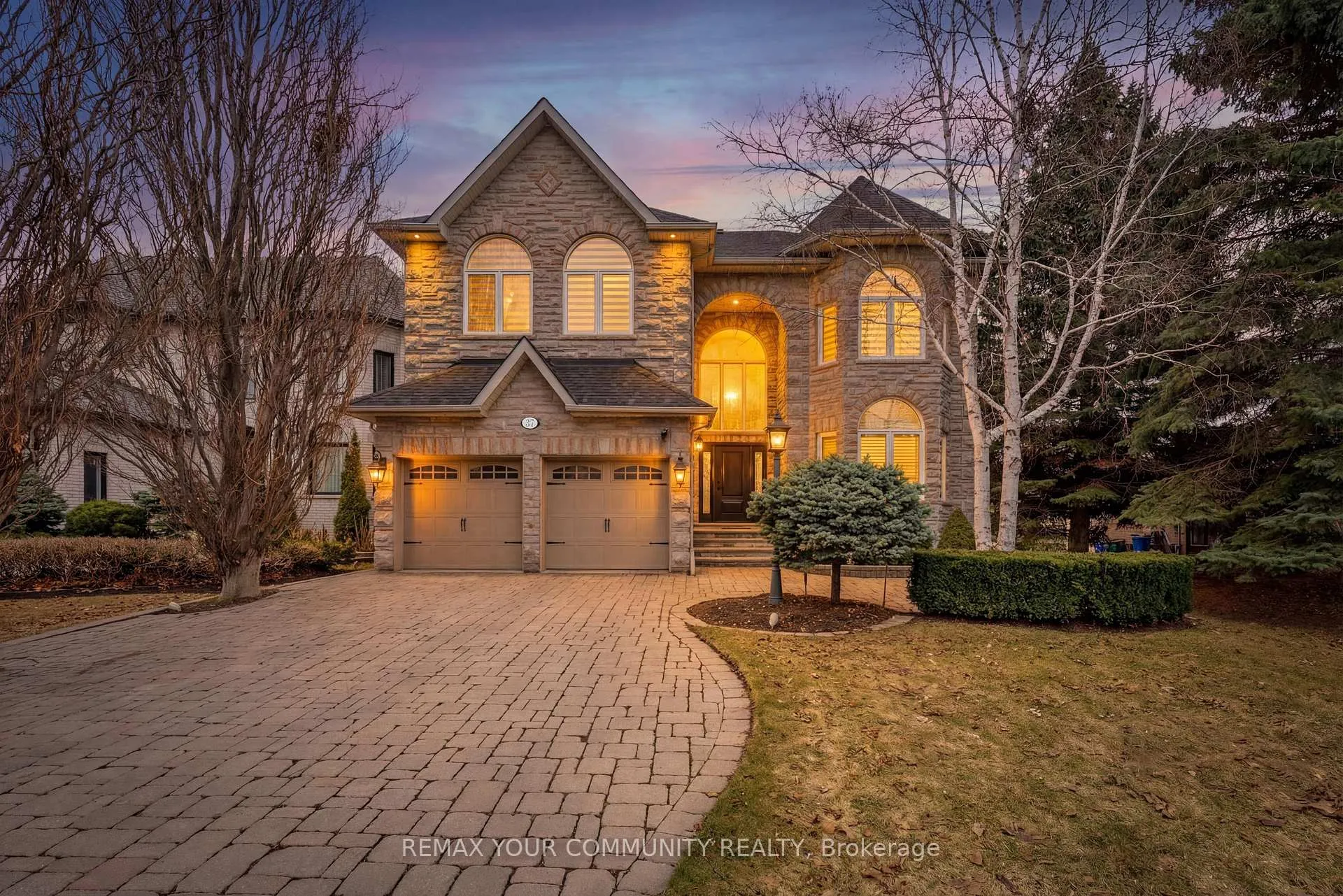 Photo 1 of 37 Vaughan Boulevard, Vaughan, Beverley Glen — HOMEH