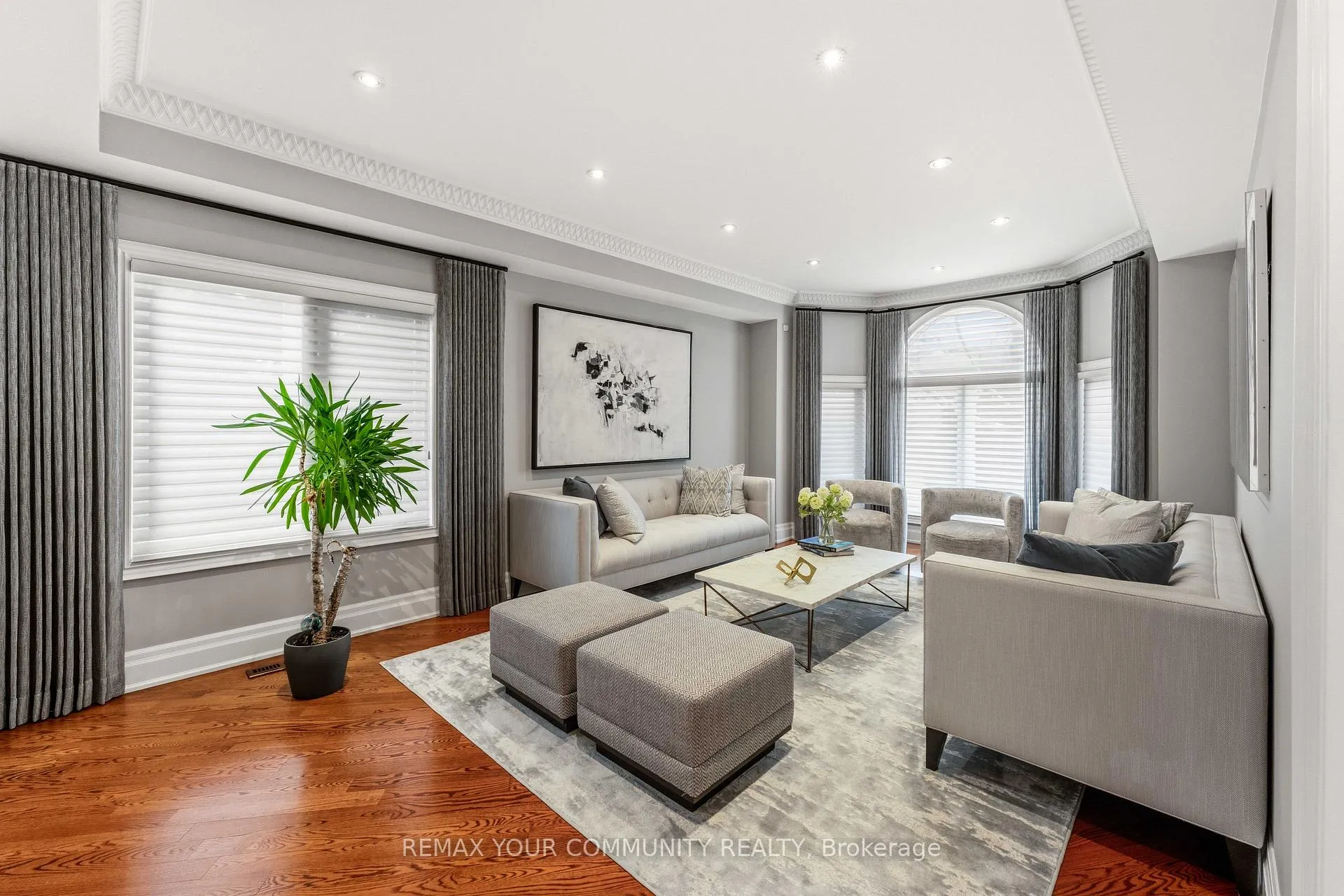 Photo 7 of 37 Vaughan Boulevard, Vaughan, Beverley Glen — HOMEH
