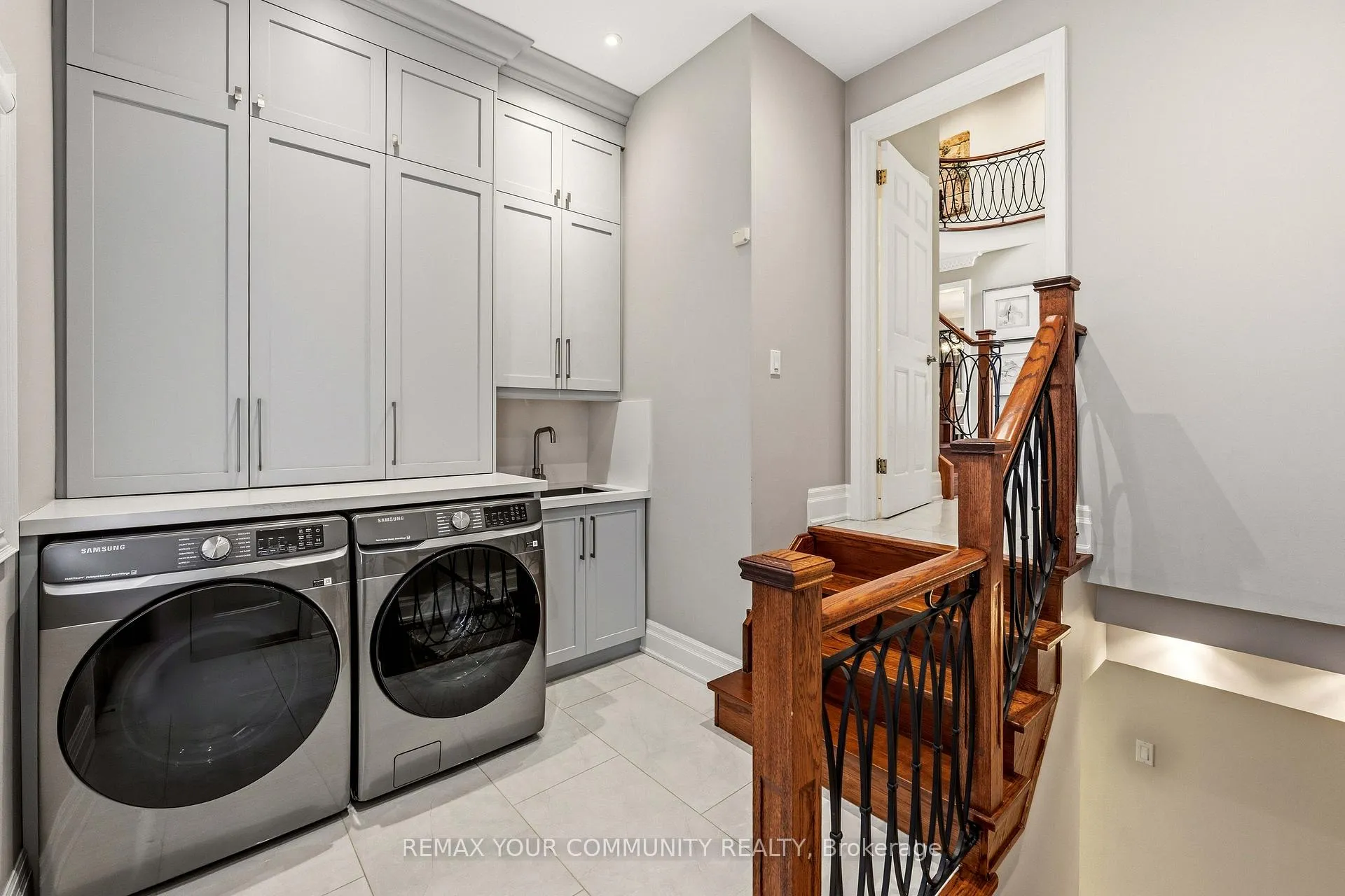 Photo 19 of 37 Vaughan Boulevard, Vaughan, Beverley Glen — HOMEH