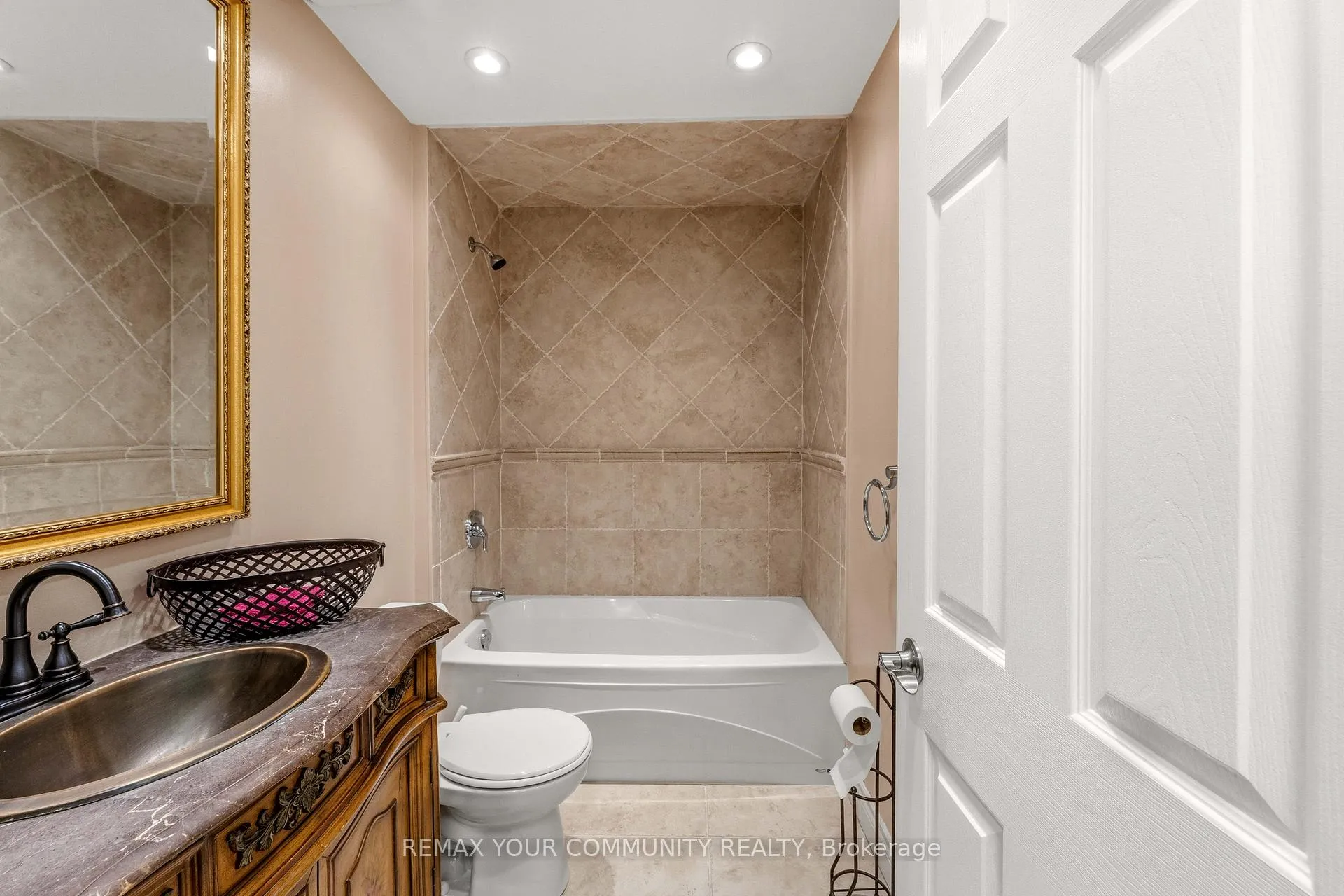Photo 45 of 37 Vaughan Boulevard, Vaughan, Beverley Glen — HOMEH